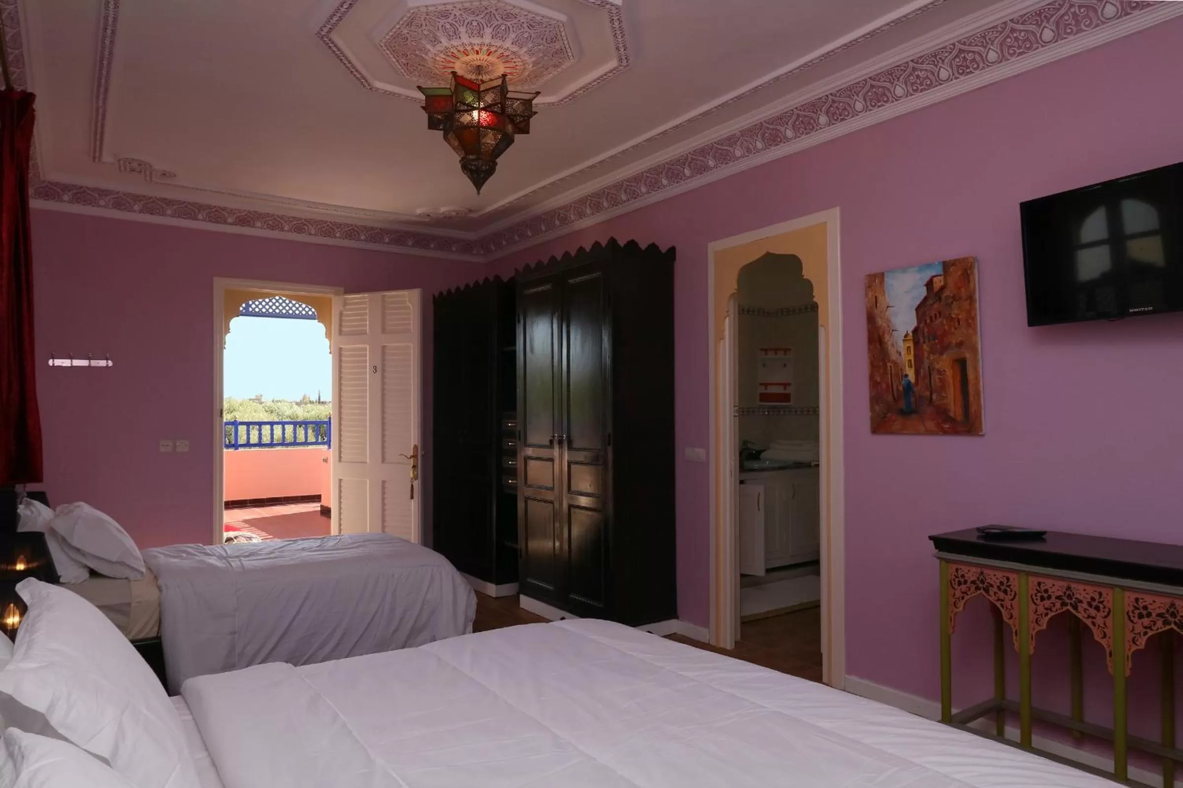 Bed in Le Bleu House