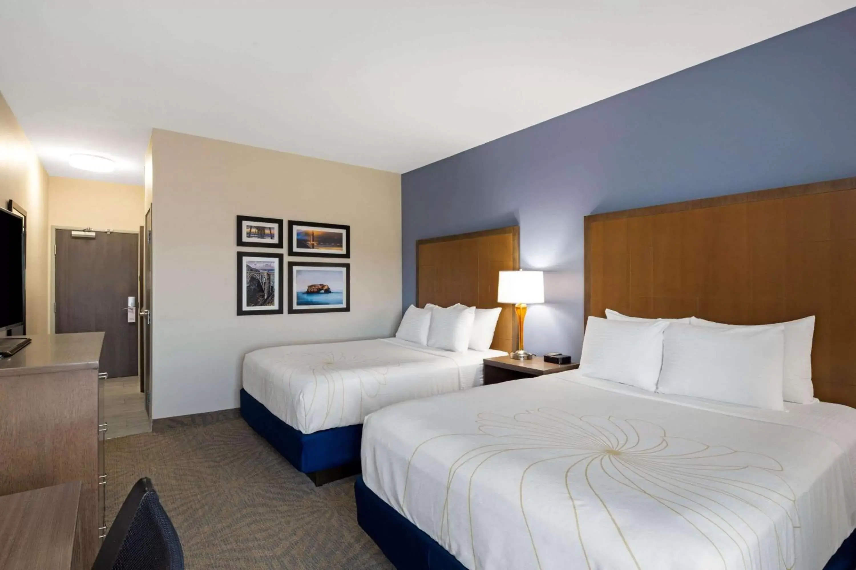 Queen Room with Two Queen Beds and Mobility/Hearing Access - Non-Smoking in La Quinta by Wyndham Morgan Hill-San Jose South Queen Room with Two Queen Beds and Mobility/Hearing Access - Non-Smoking in La Quinta by Wyndham Morgan Hill-San Jose South