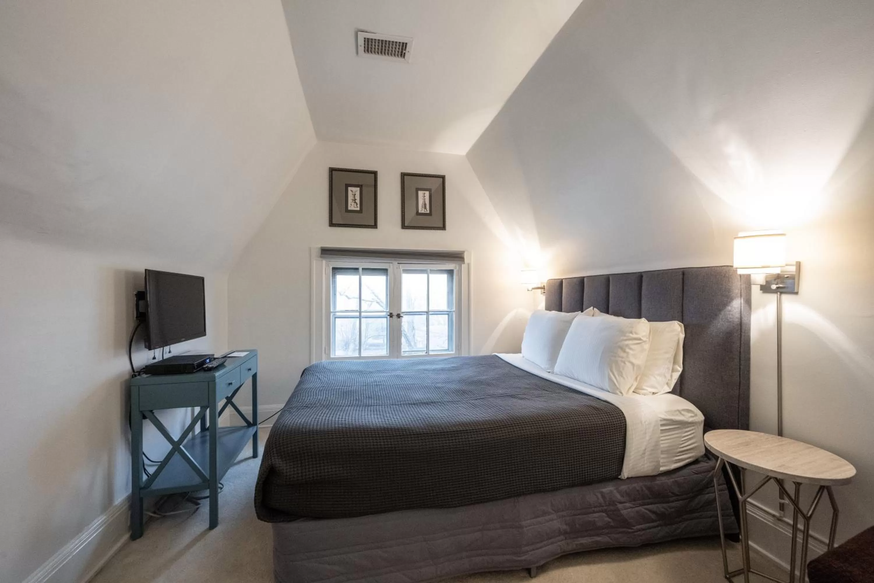 Bed in Stone Soup Inn