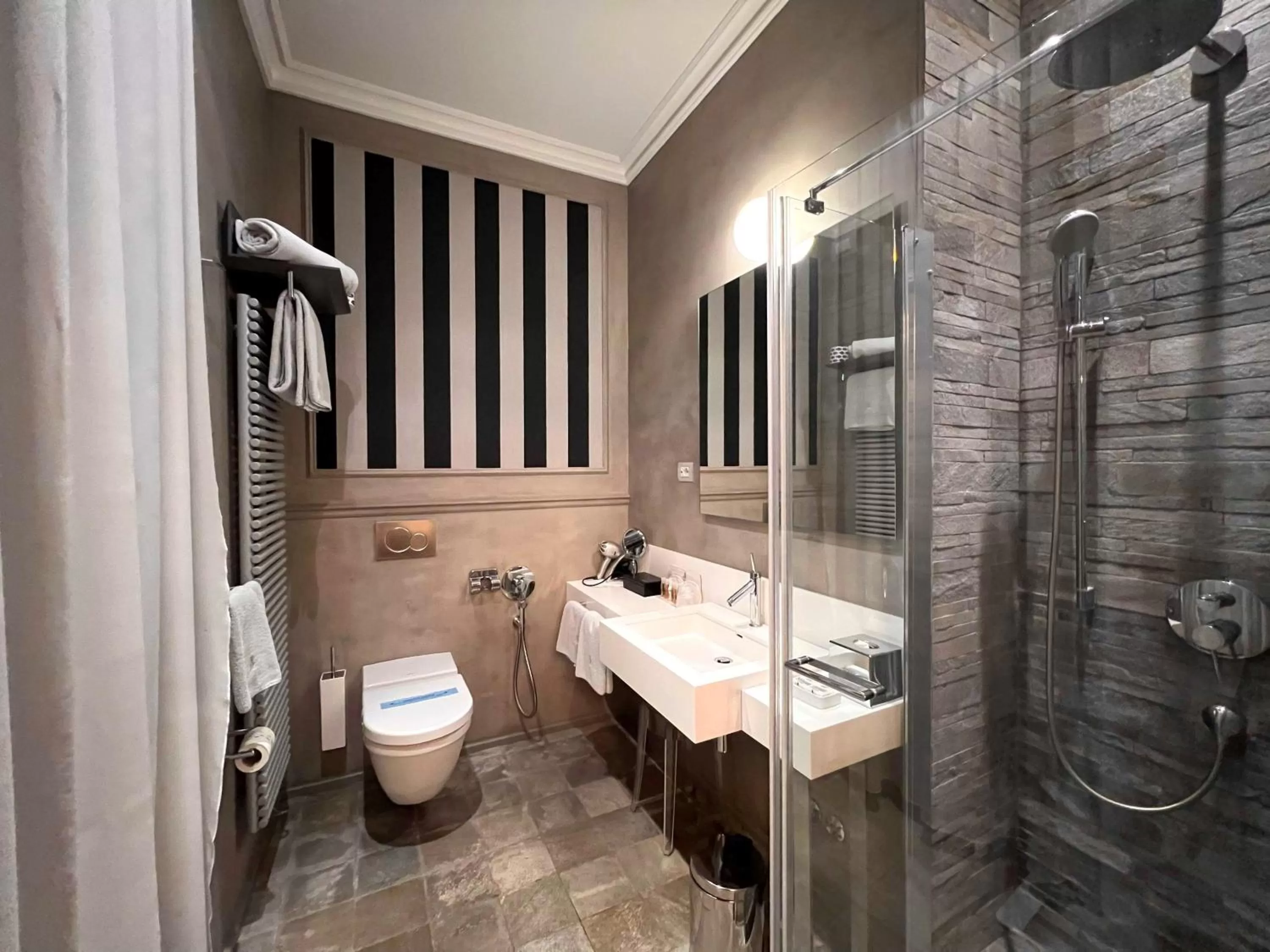 Bathroom in Relais Metelli