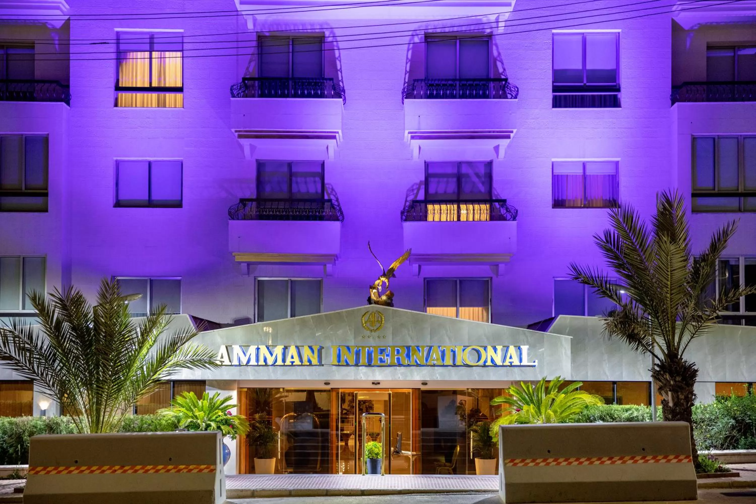 Facade/entrance in Amman International Hotel