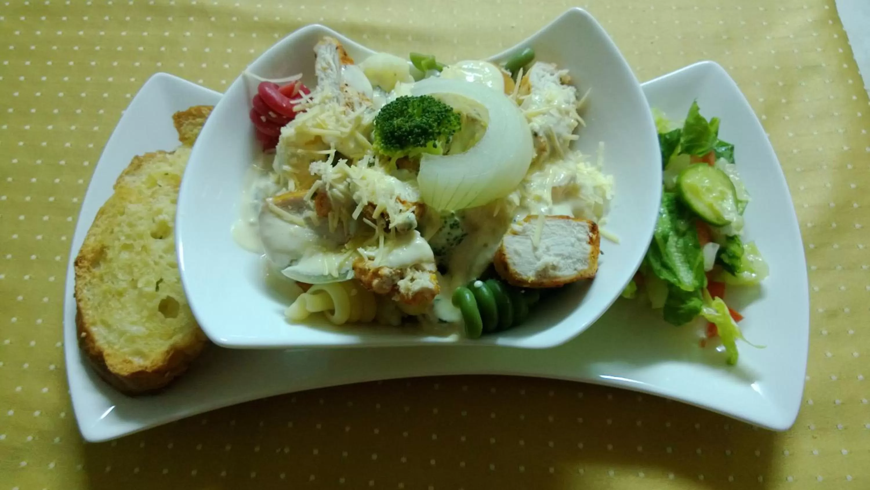 Food and drinks in The Red Hut Inn