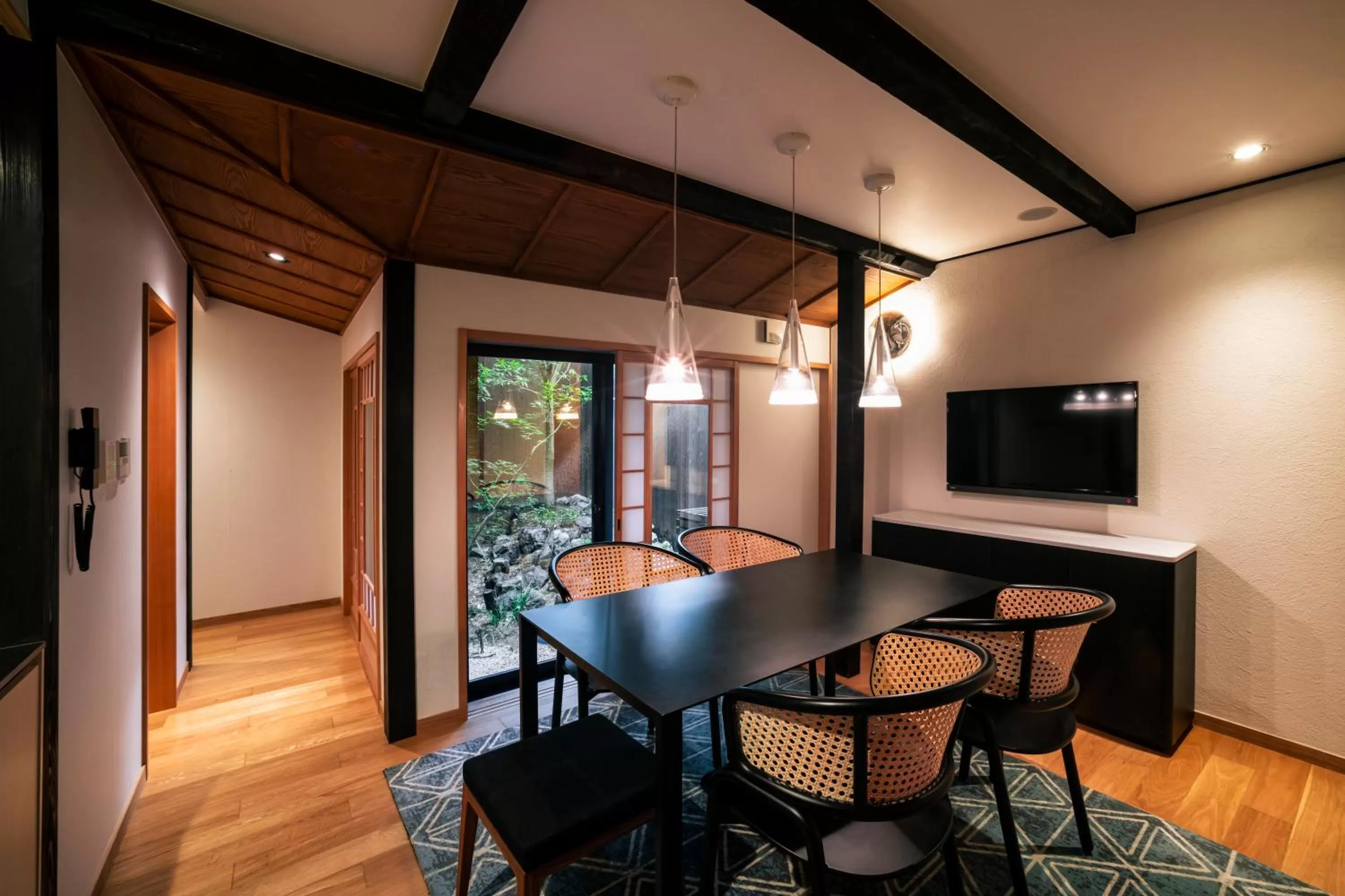 Photo of the whole room in Rinn Machiya Kuon