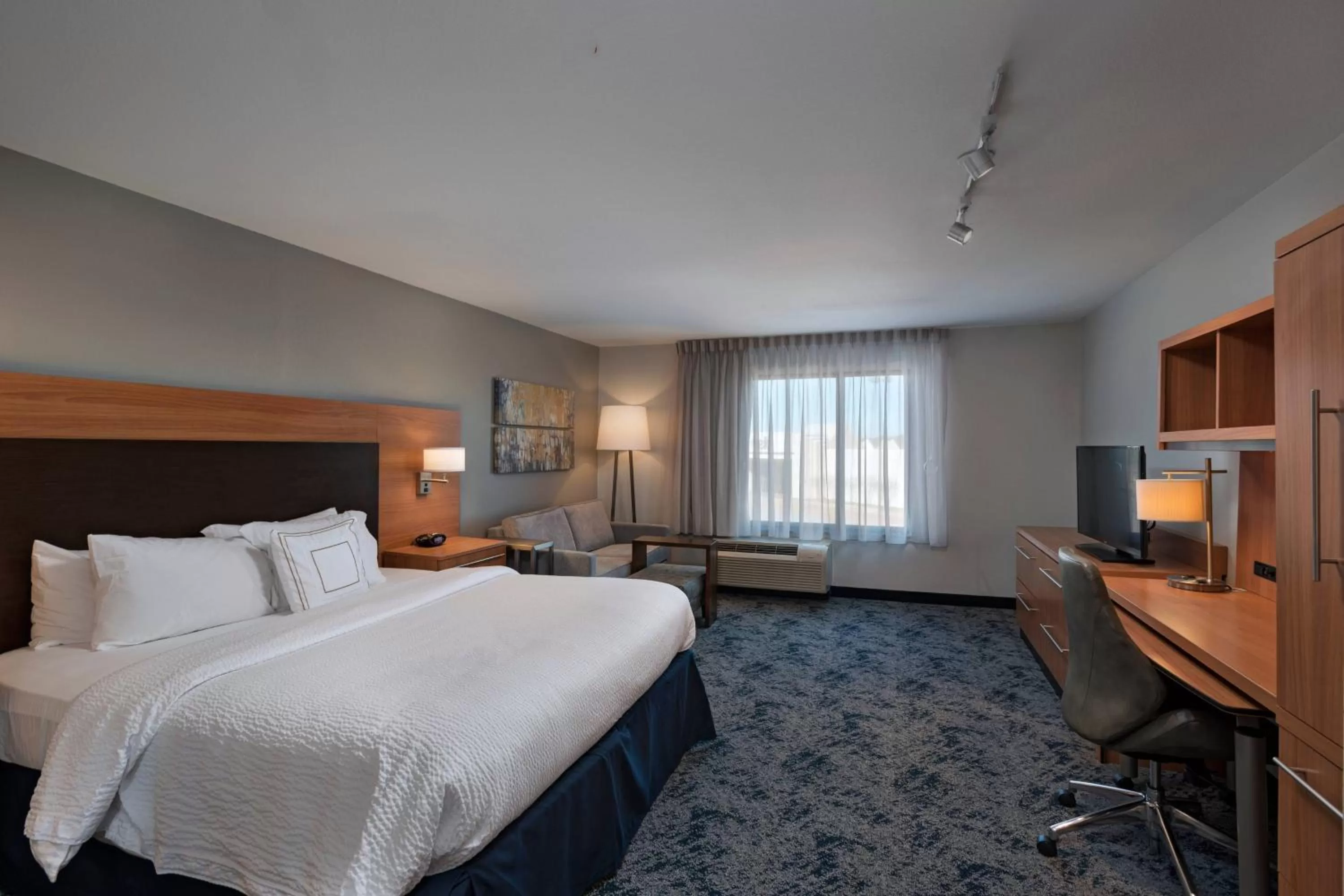 Photo of the whole room, Bed in TownePlace Suites by Marriott Monroe