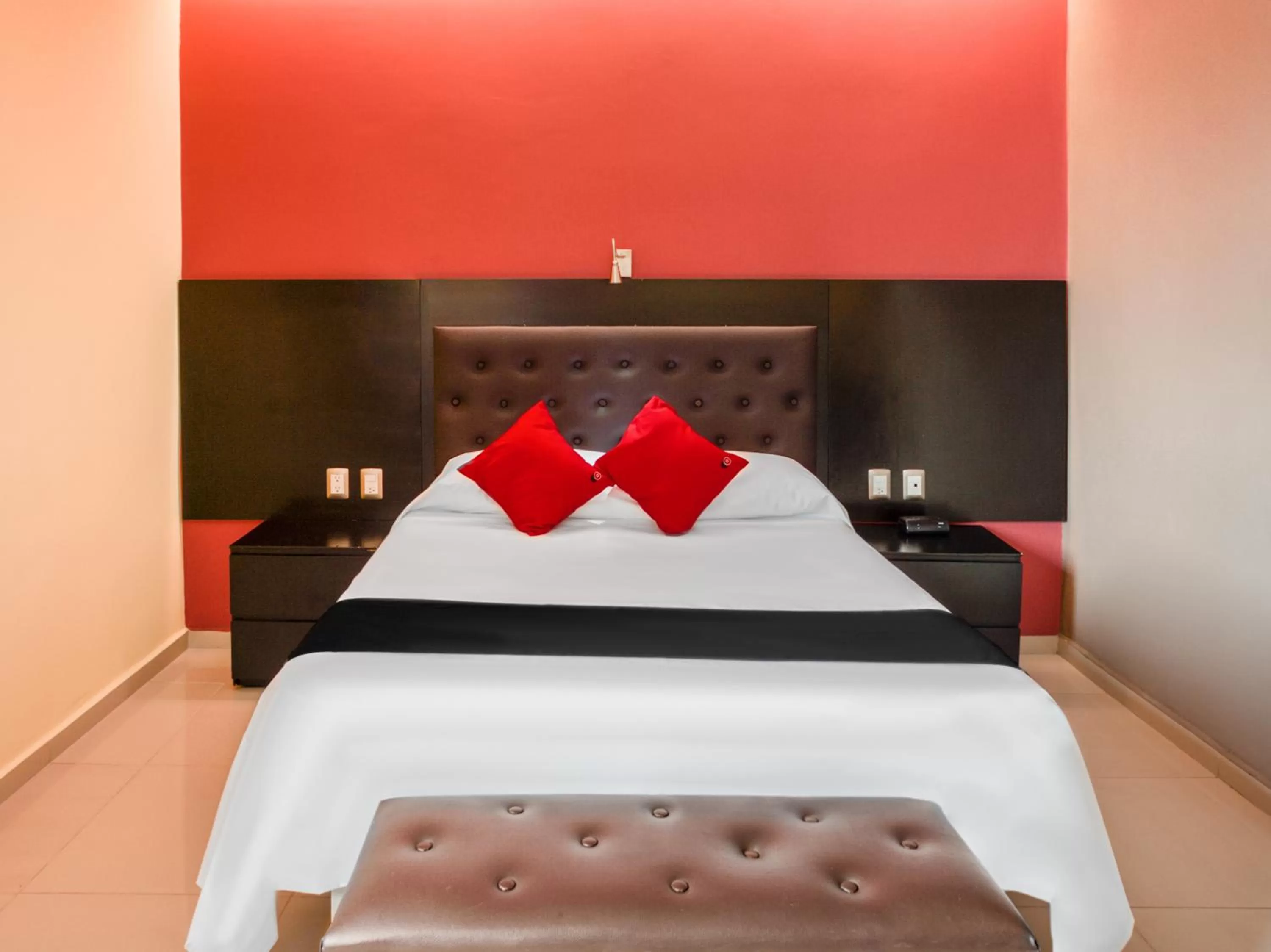 Bed in Veracruz Suites Hotel