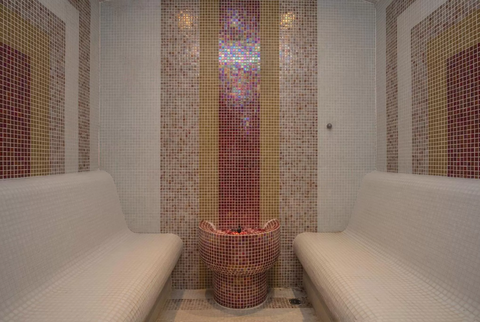 Steam room in Boutique Hotel Uniqato