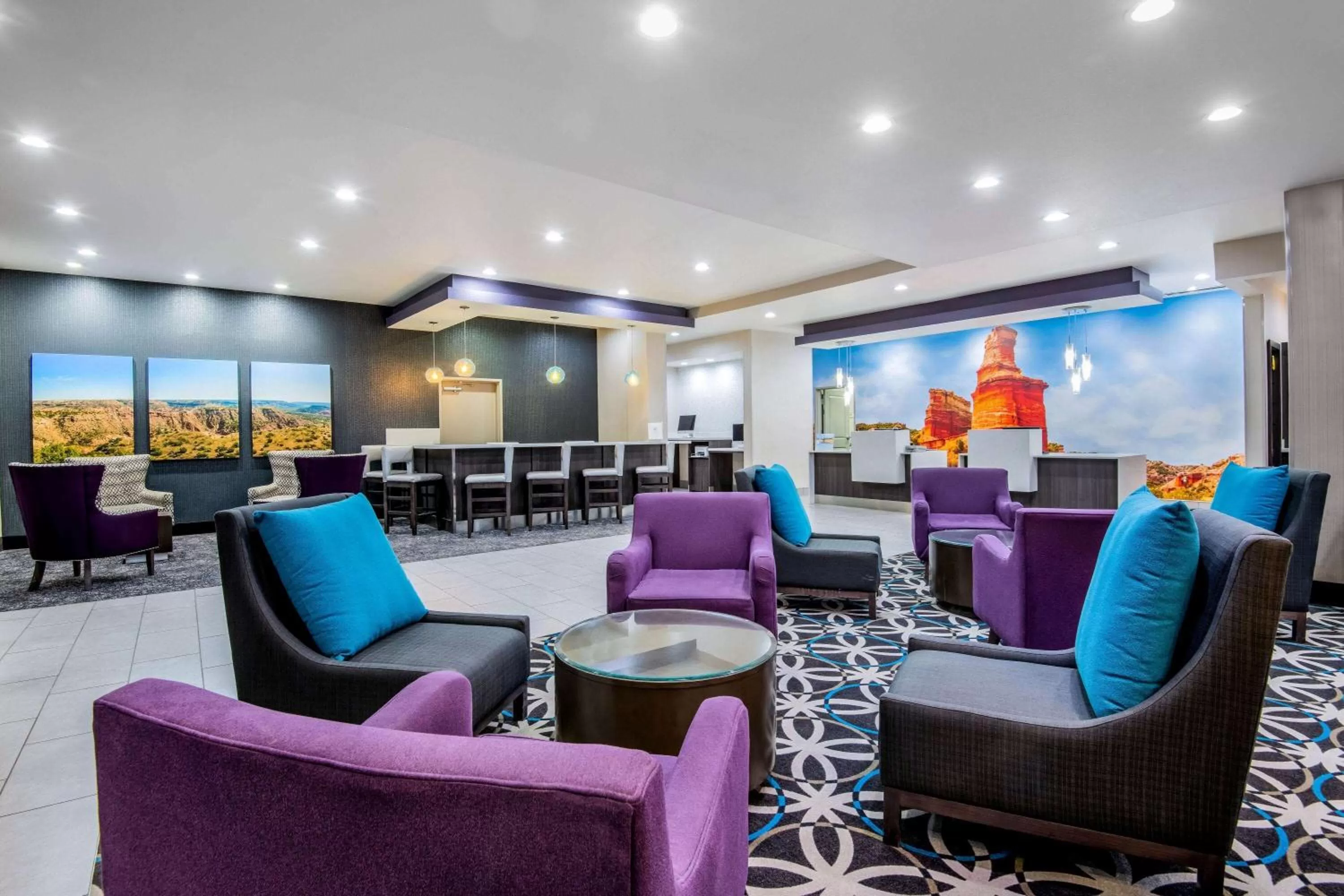 Lobby or reception in La Quinta by Wyndham Pampa