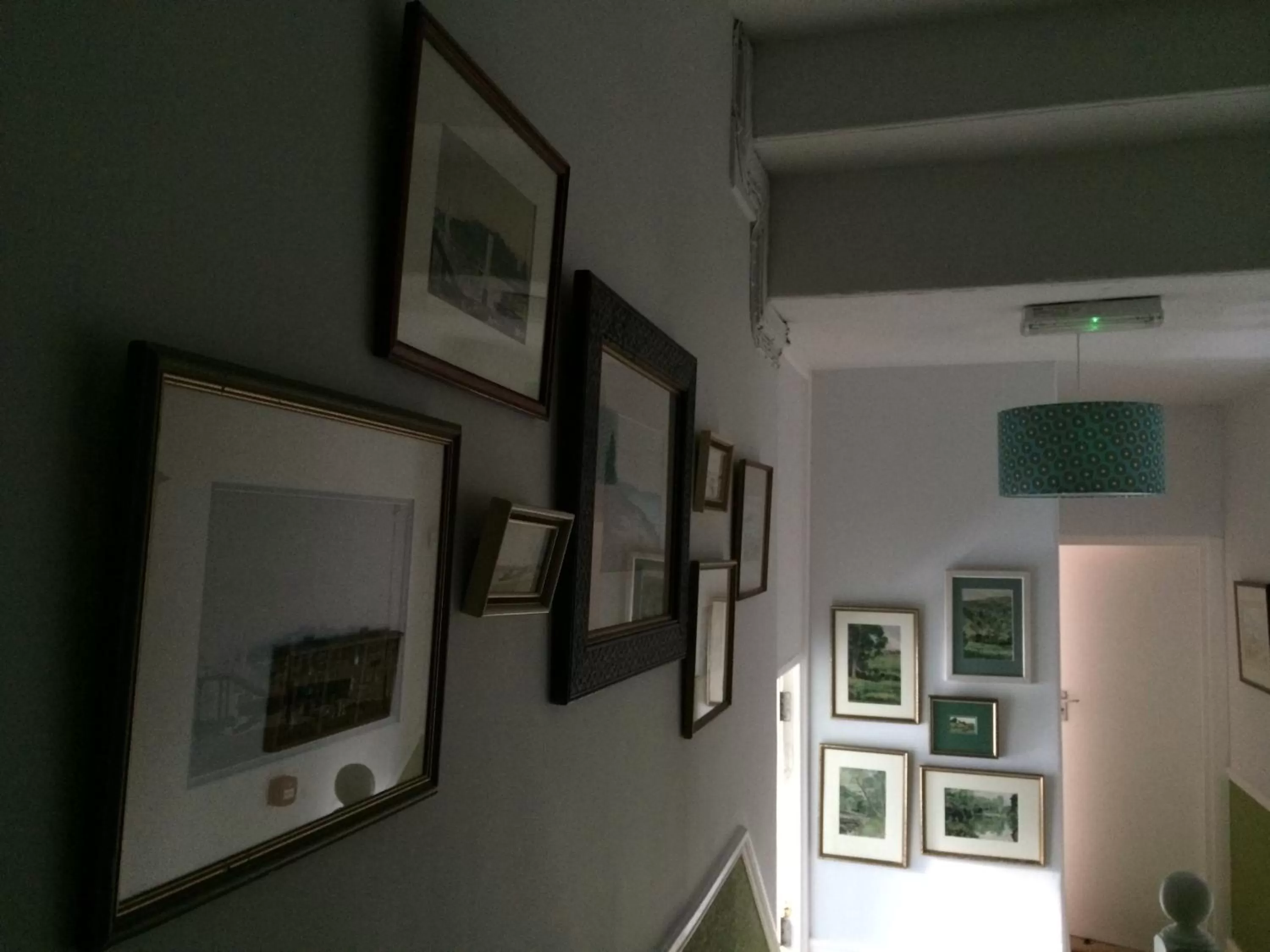 TV/Entertainment Center in Lyonesse Guest House