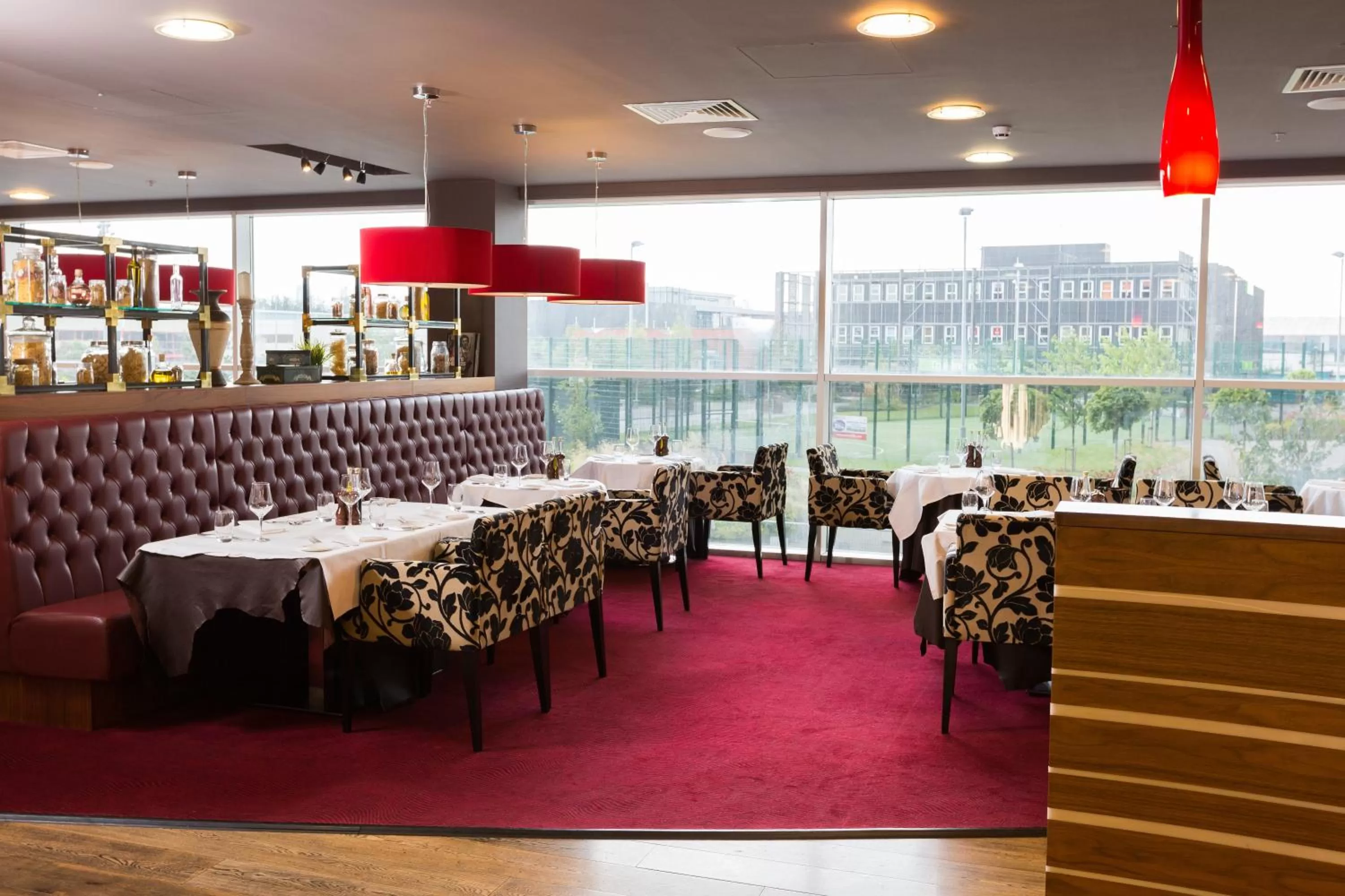 Restaurant/places to eat in Holiday Inn Manchester-Mediacityuk by IHG