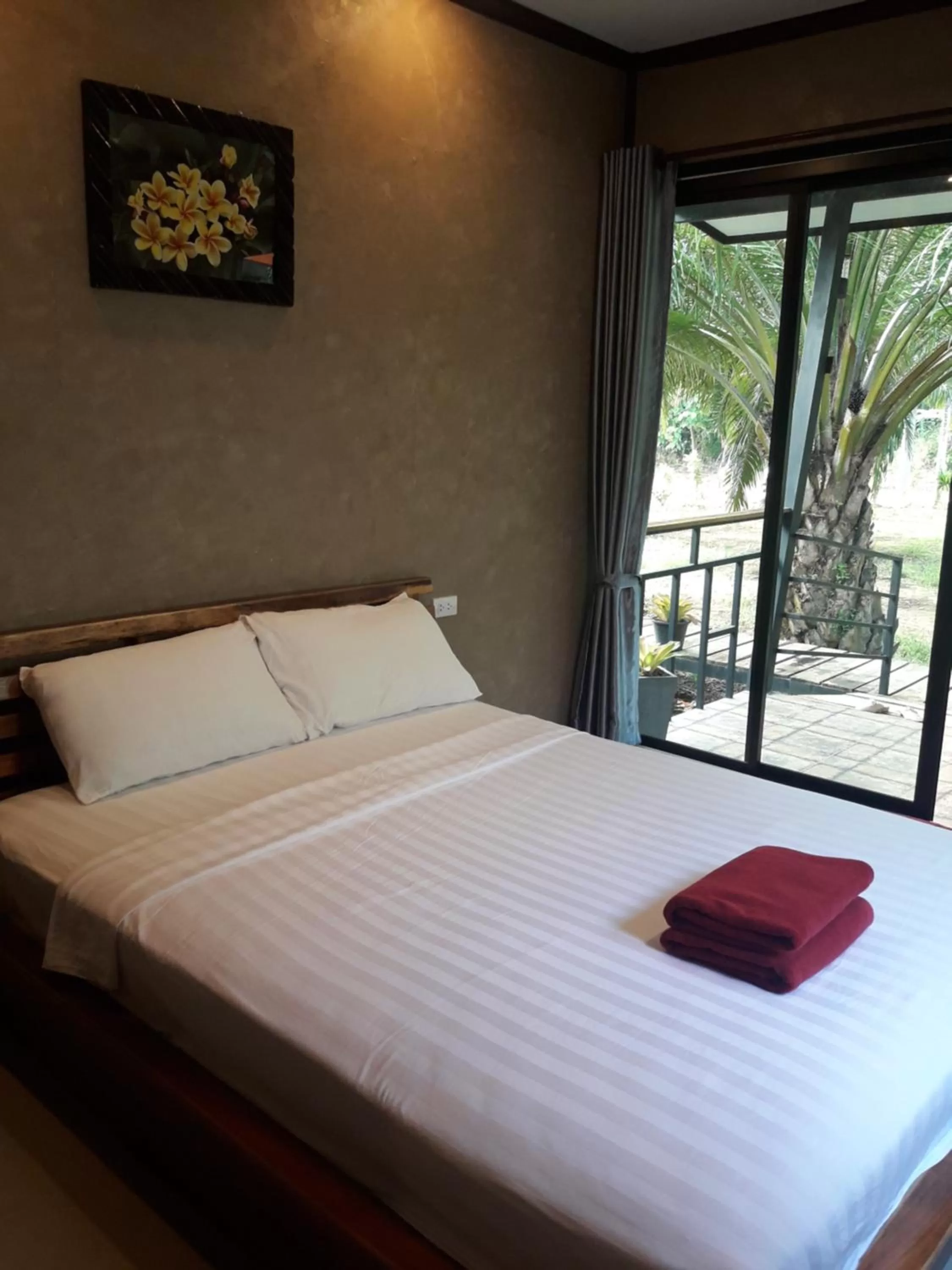 Bedroom, Bed in Khao Sok Residence Resort