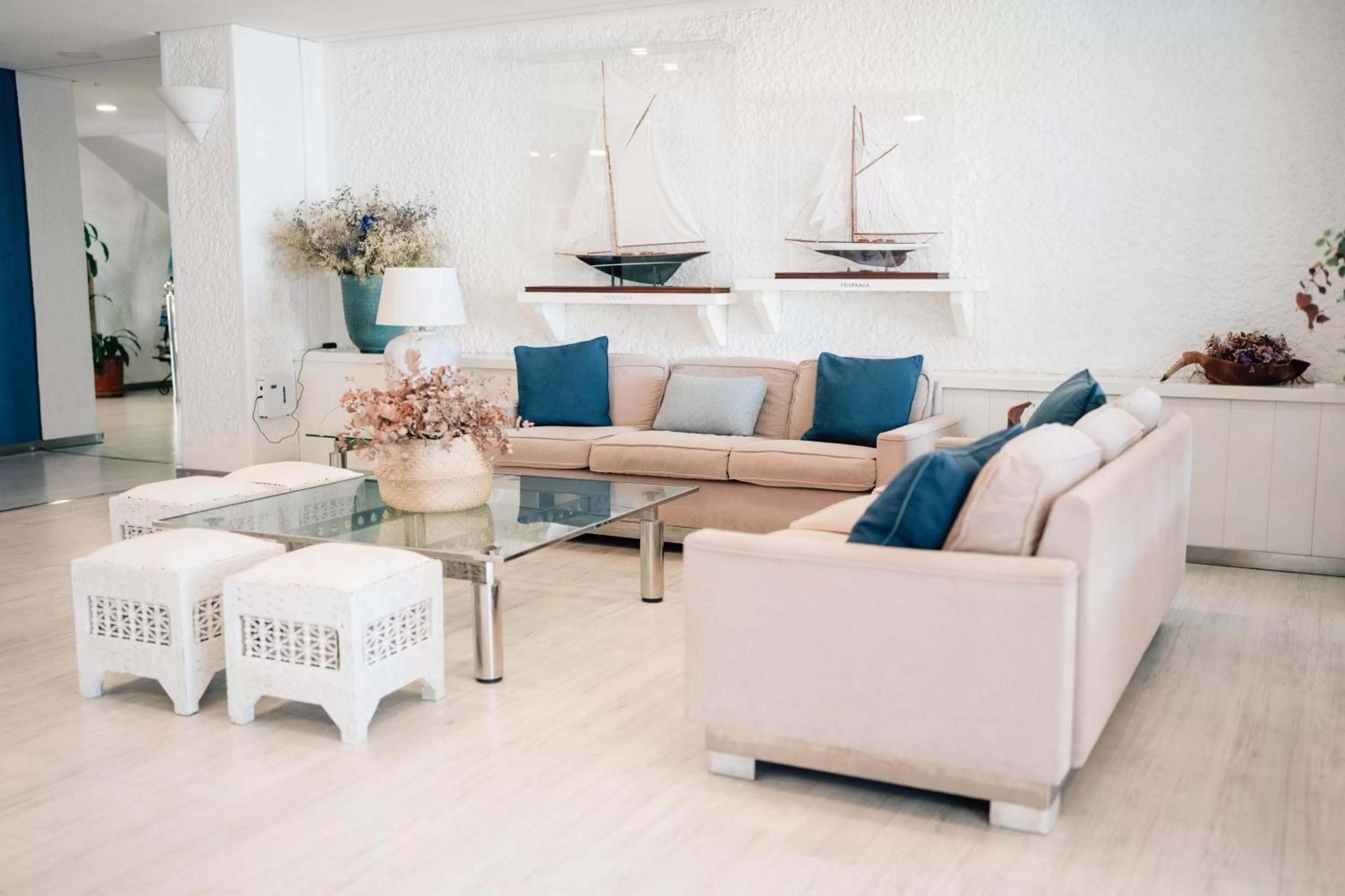 Lobby or reception in Hotel Puerto Sherry