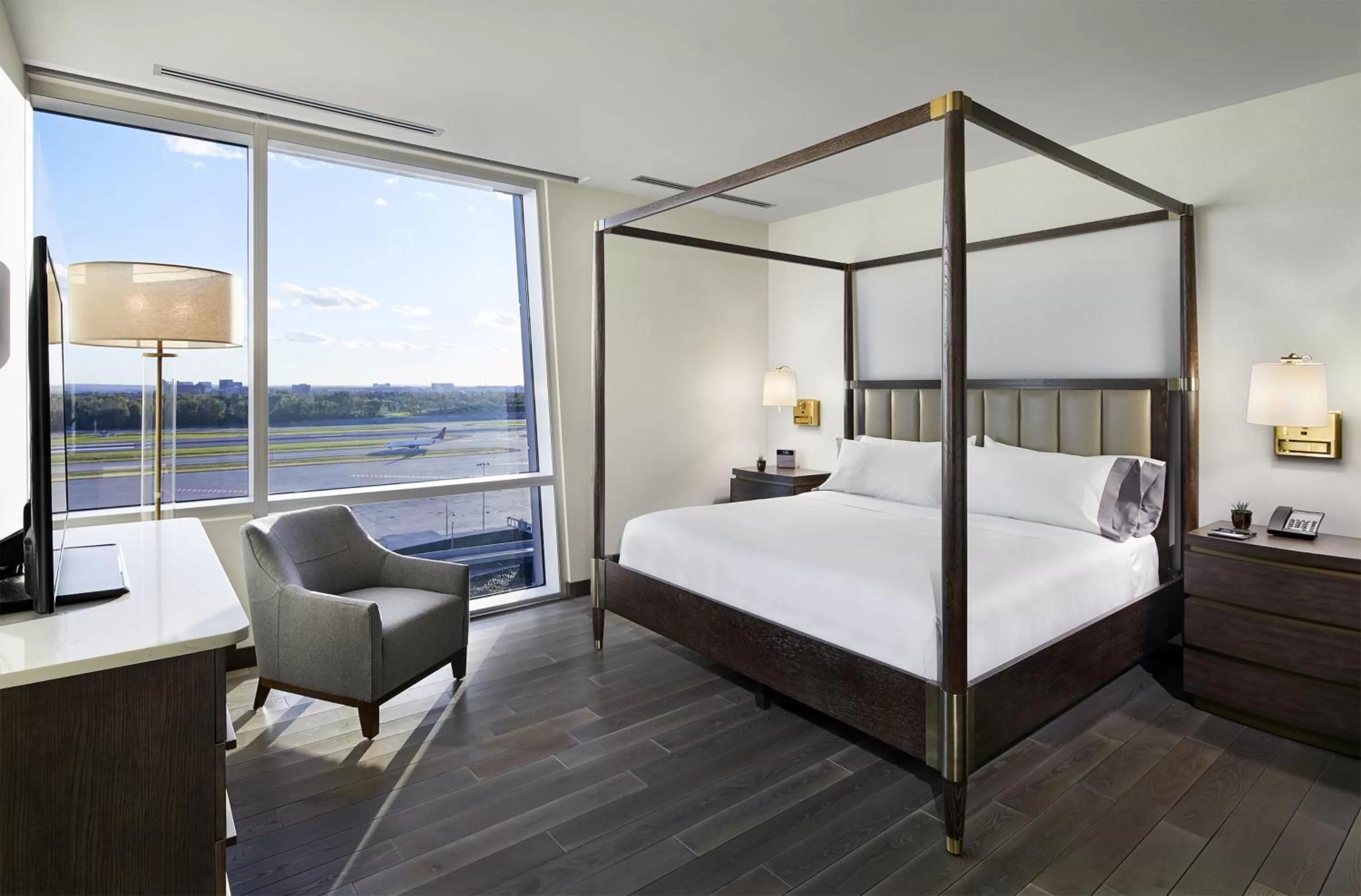 Photo of the whole room, Bed in InterContinental Minneapolis - St. Paul Airport by IHG