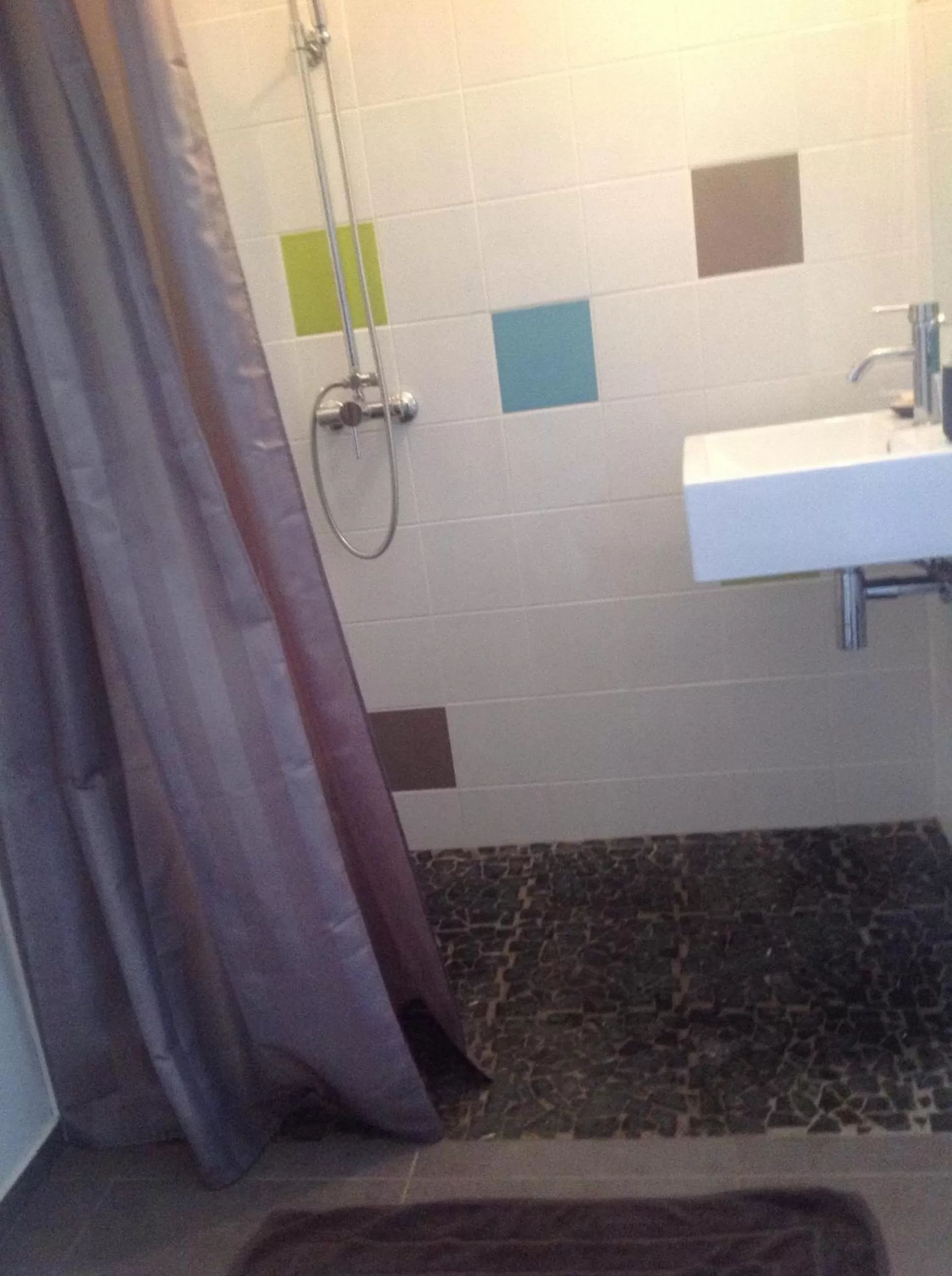 Bathroom in Les Canneliers