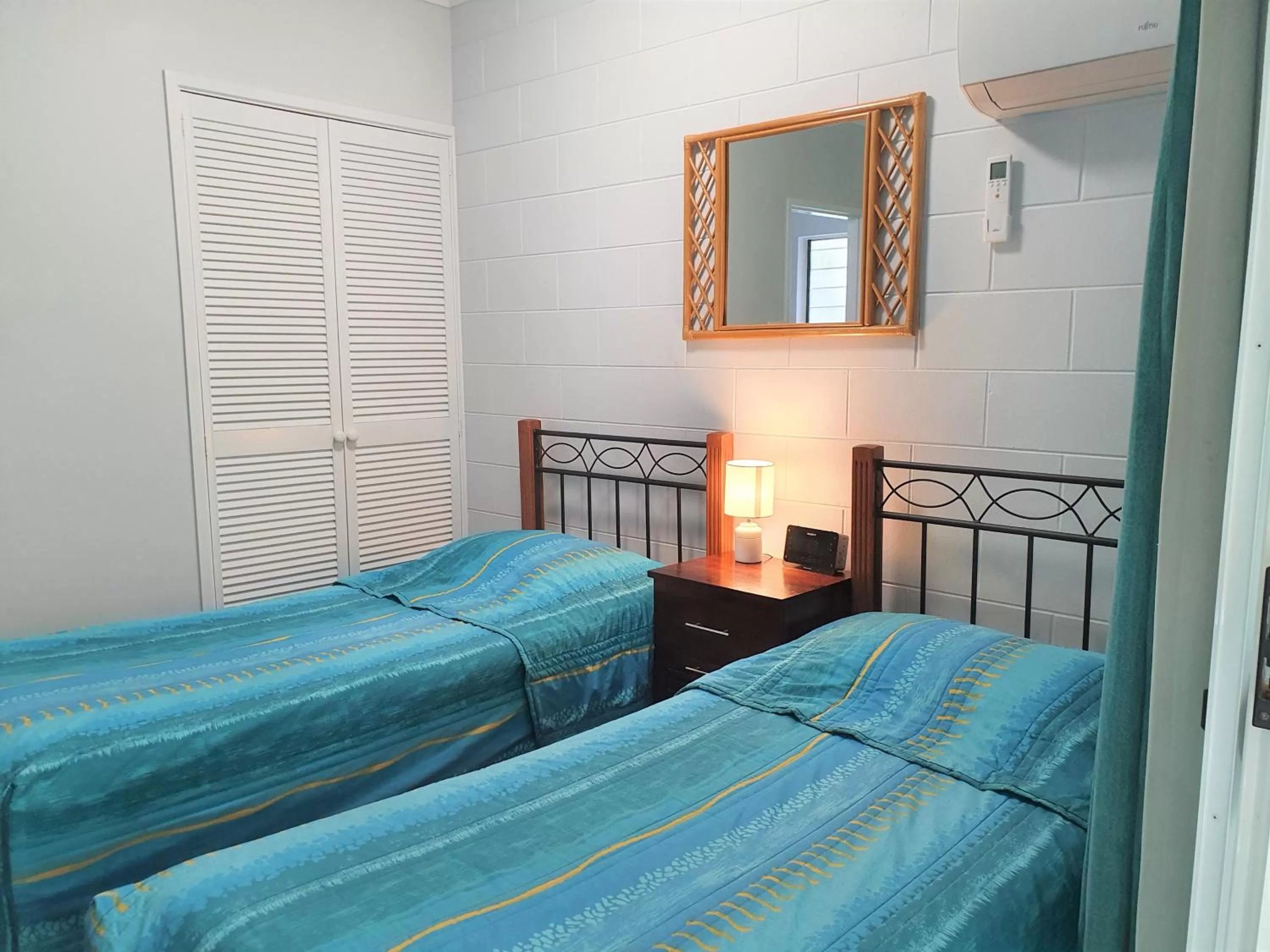 Bedroom, Bed in Mango Tree Holiday Apartments