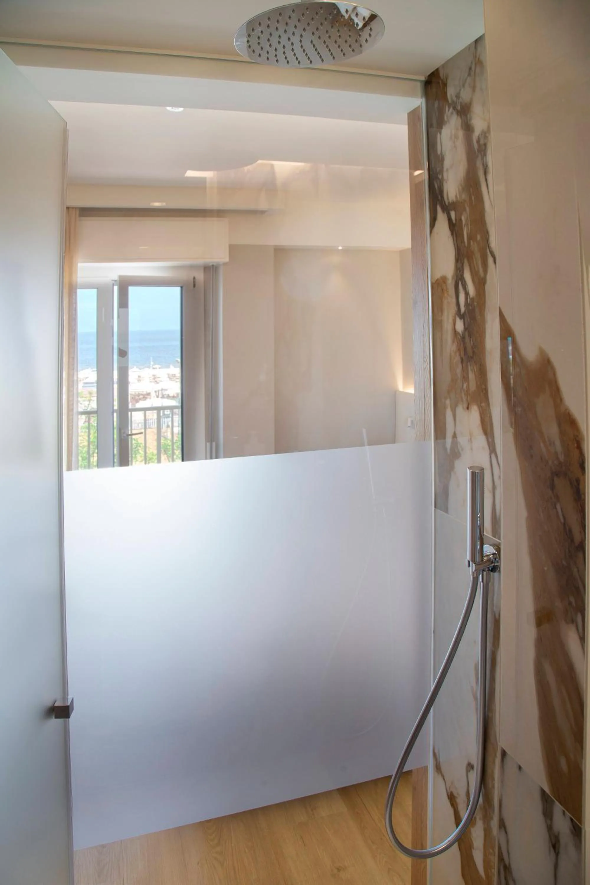 Bathroom in Hotel Mon Cheri