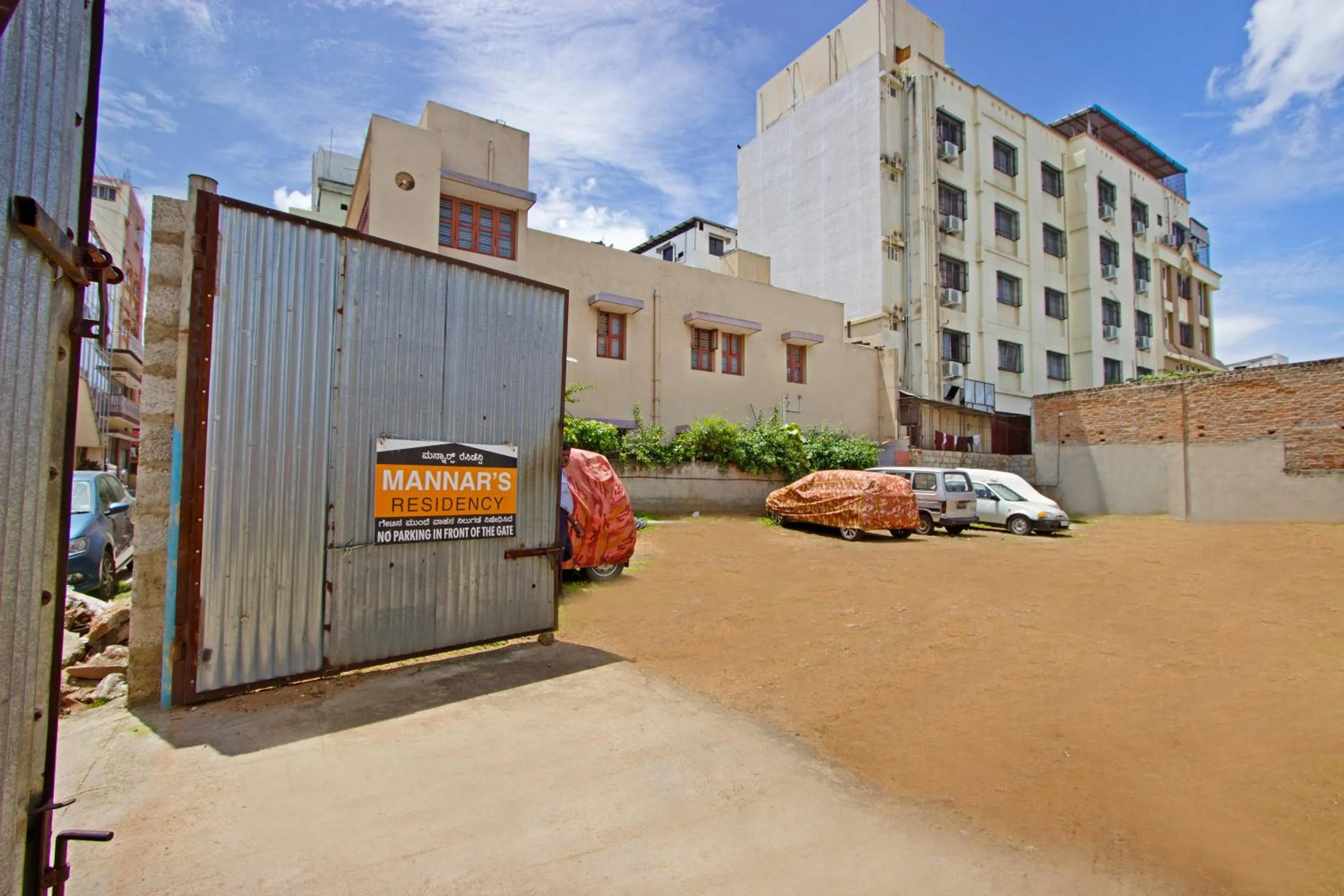 Parking in Mannars Residency