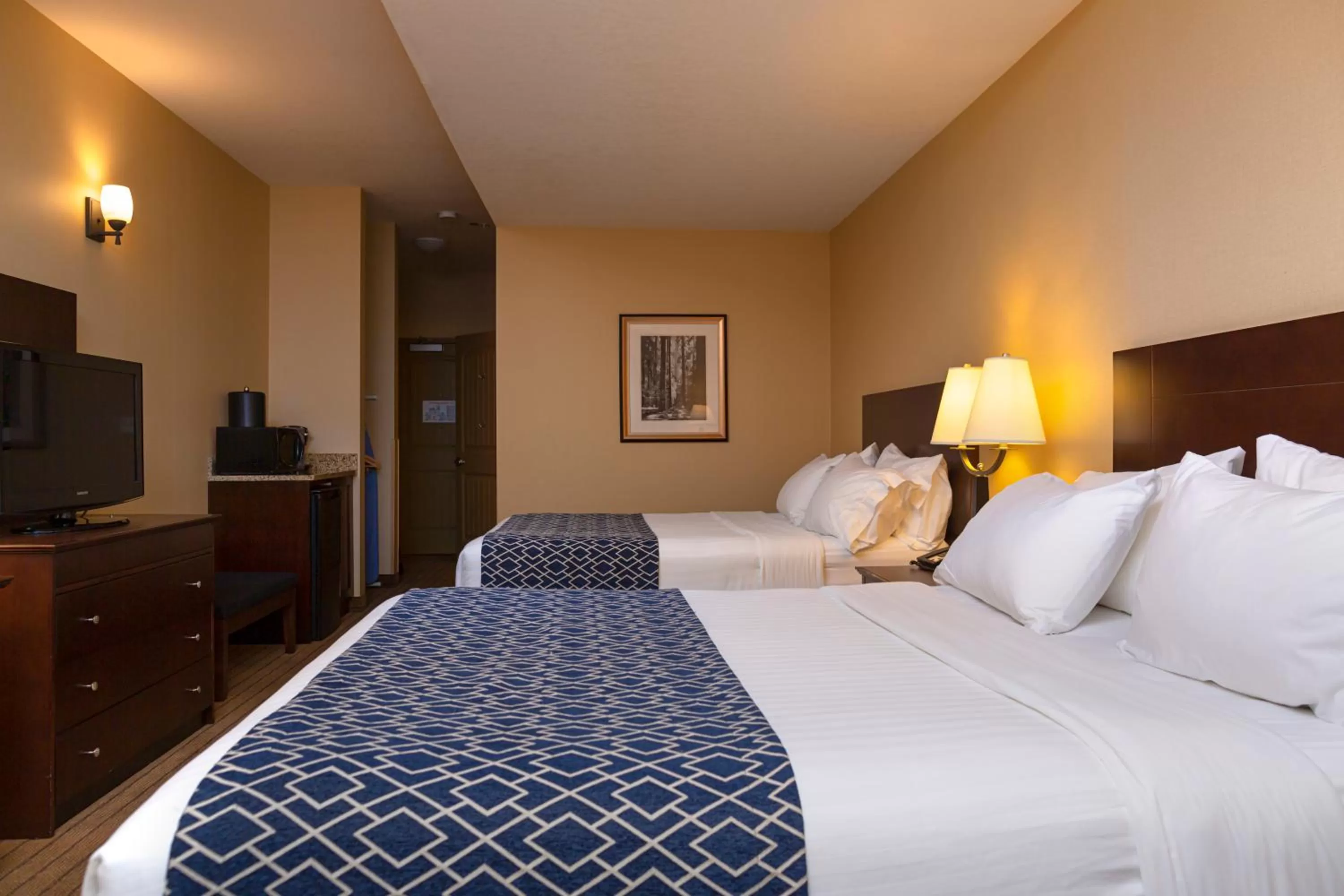 Bed in Bayview Hotel