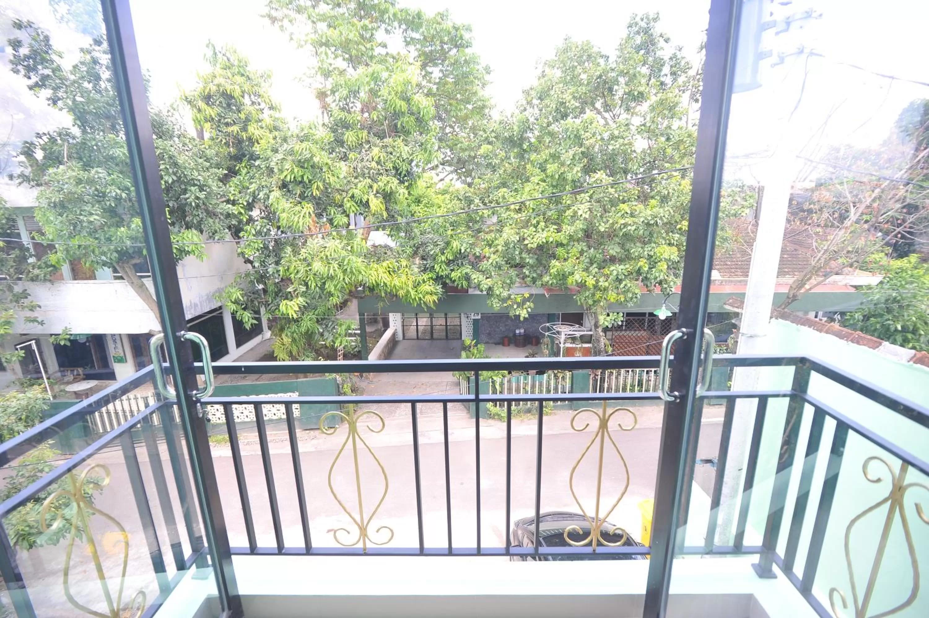 Balcony/Terrace in RedDoorz near Jogja National Museum