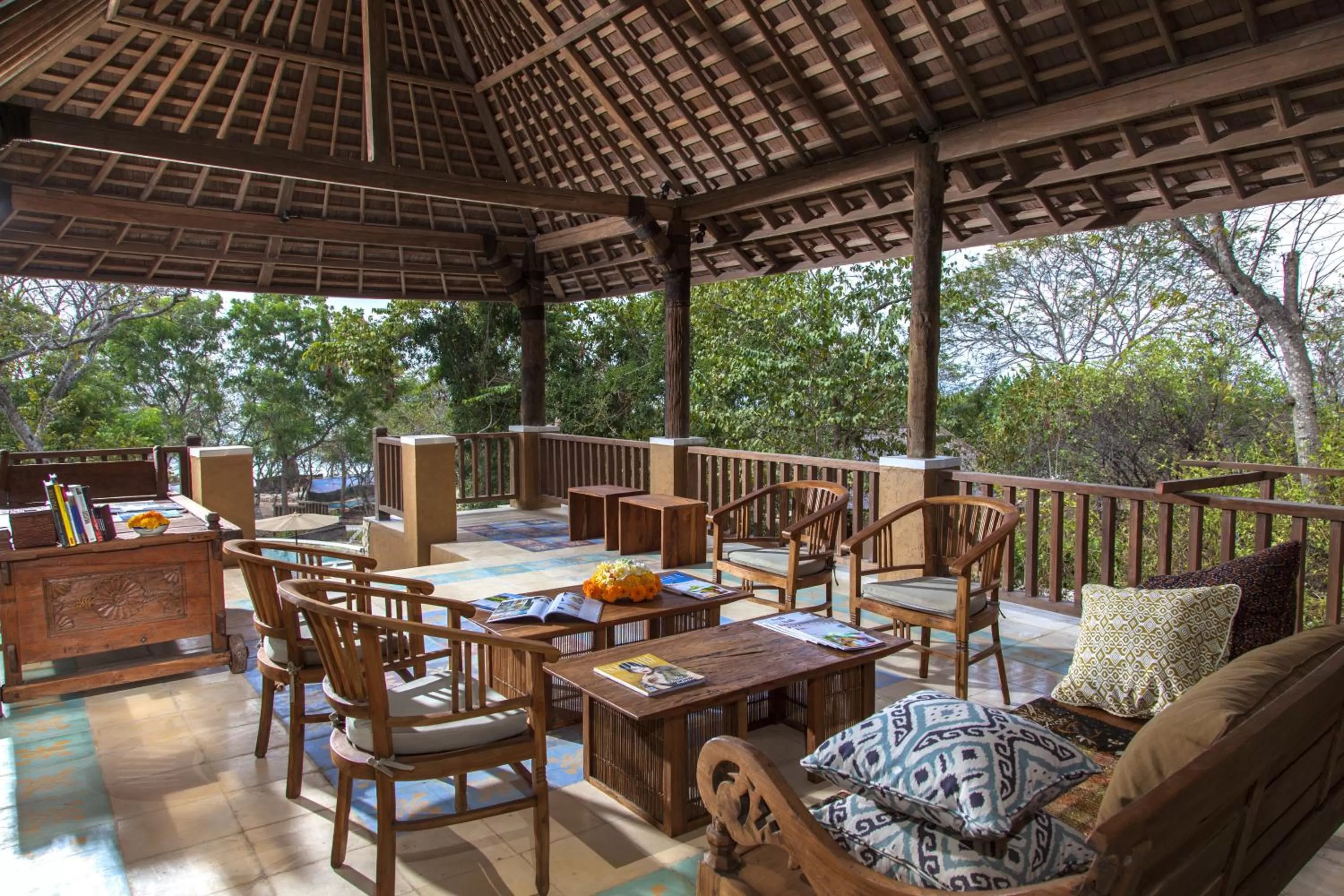 Library in NusaBay Menjangan