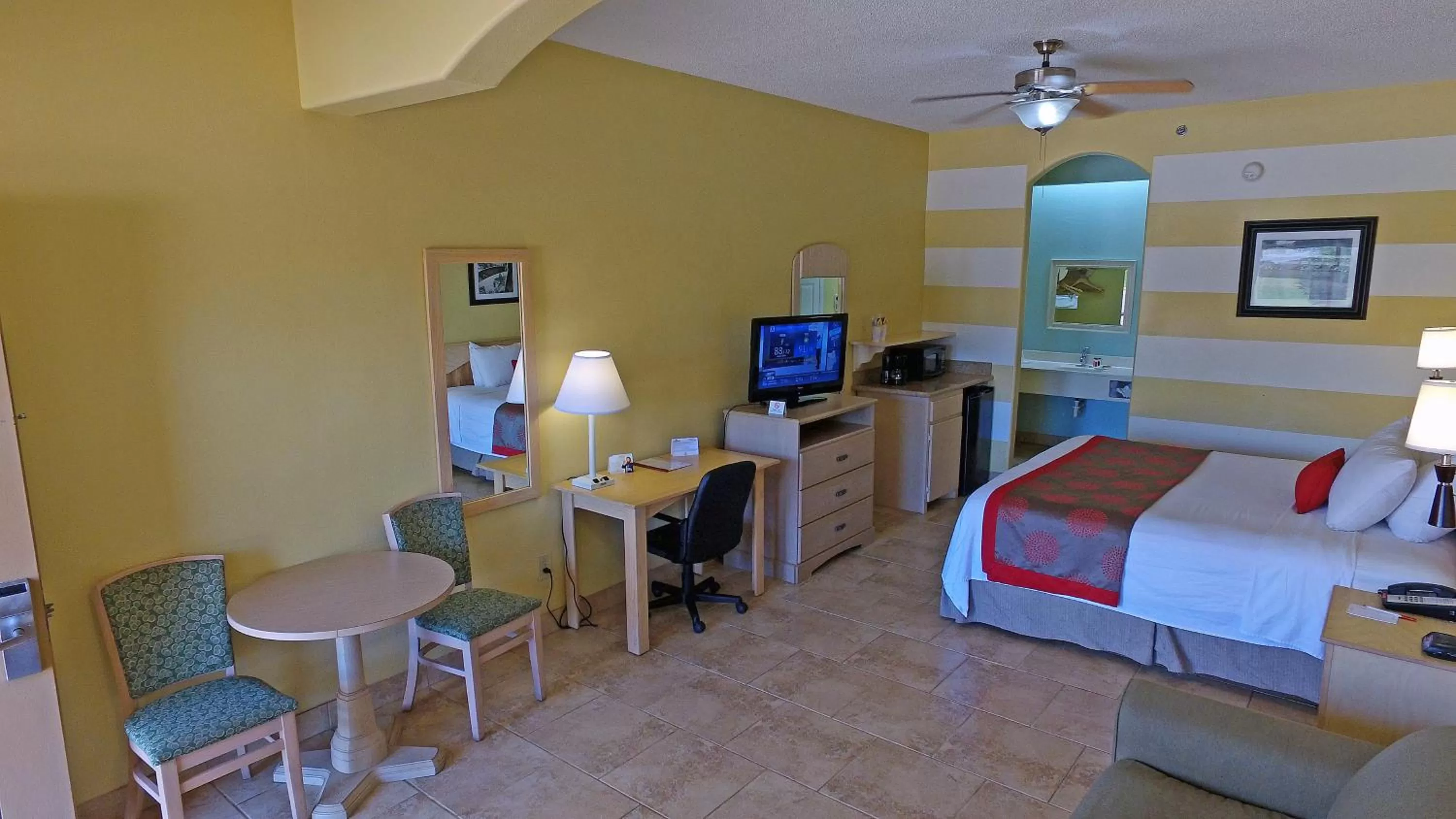 Bedroom, Bed in Ramada by Wyndham & Suites South Padre Island