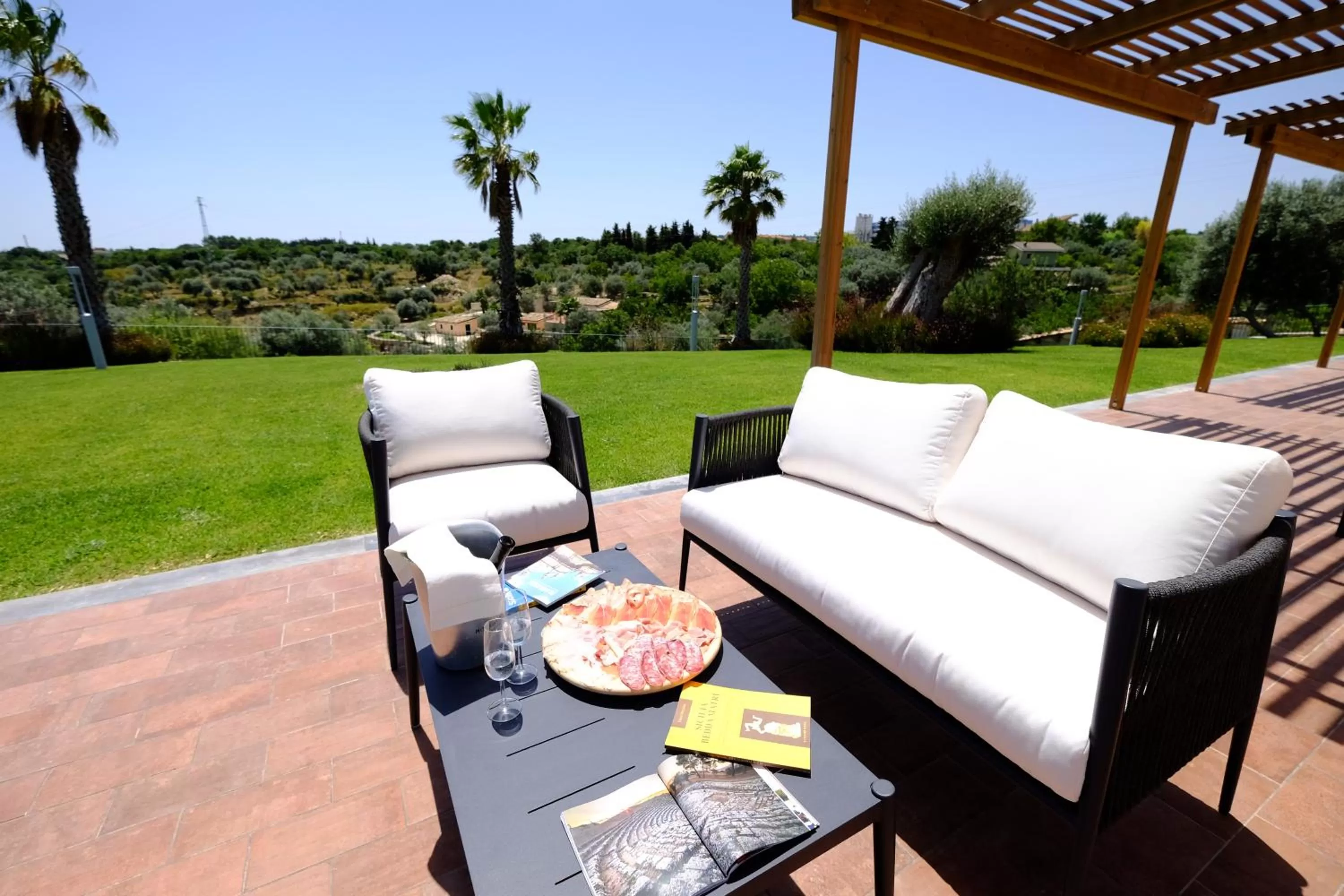 Balcony/Terrace in Domus Hyblaea Resort