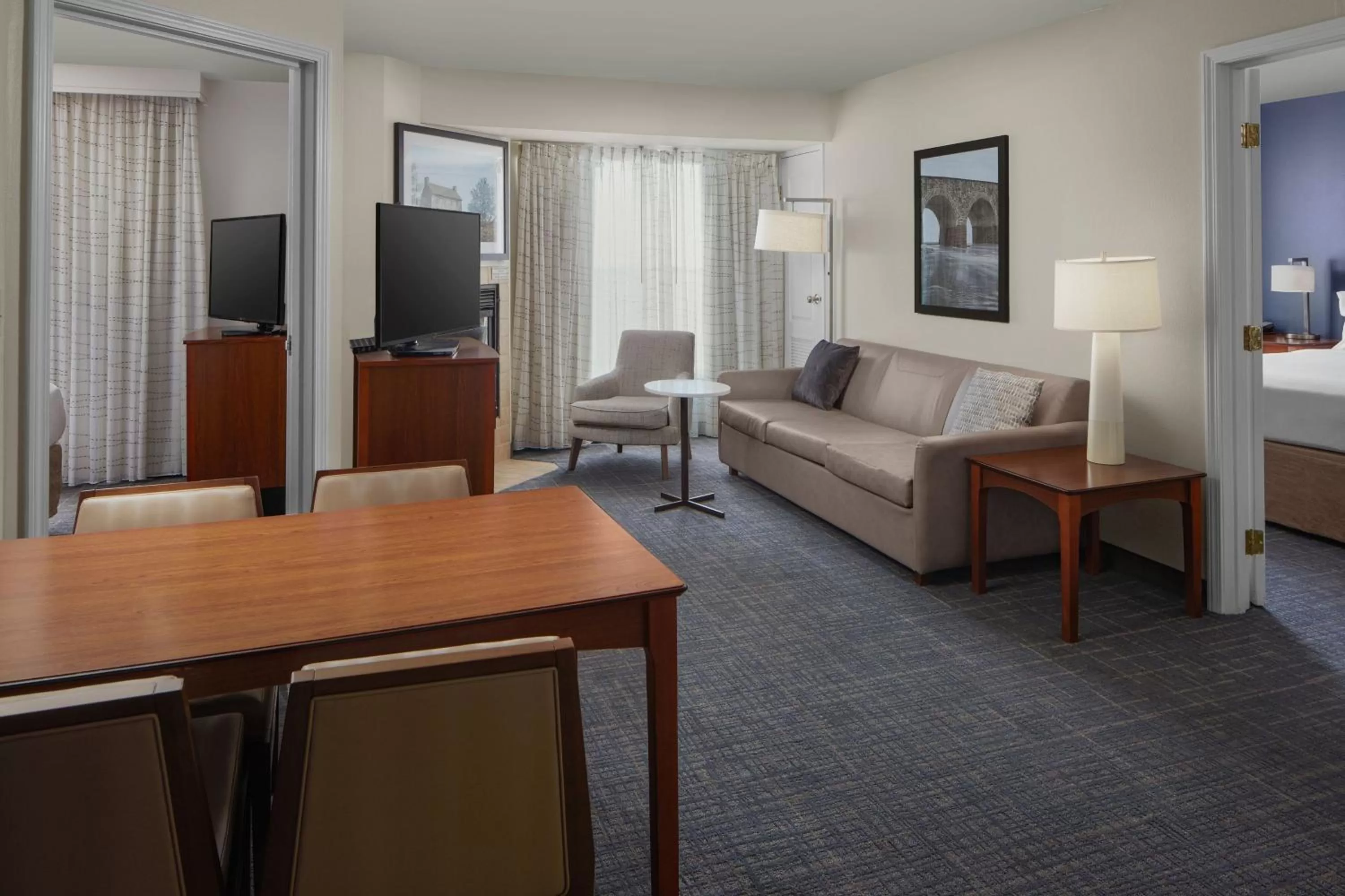 Living room, Bed in Residence Inn by Marriott Manassas Battlefield Park