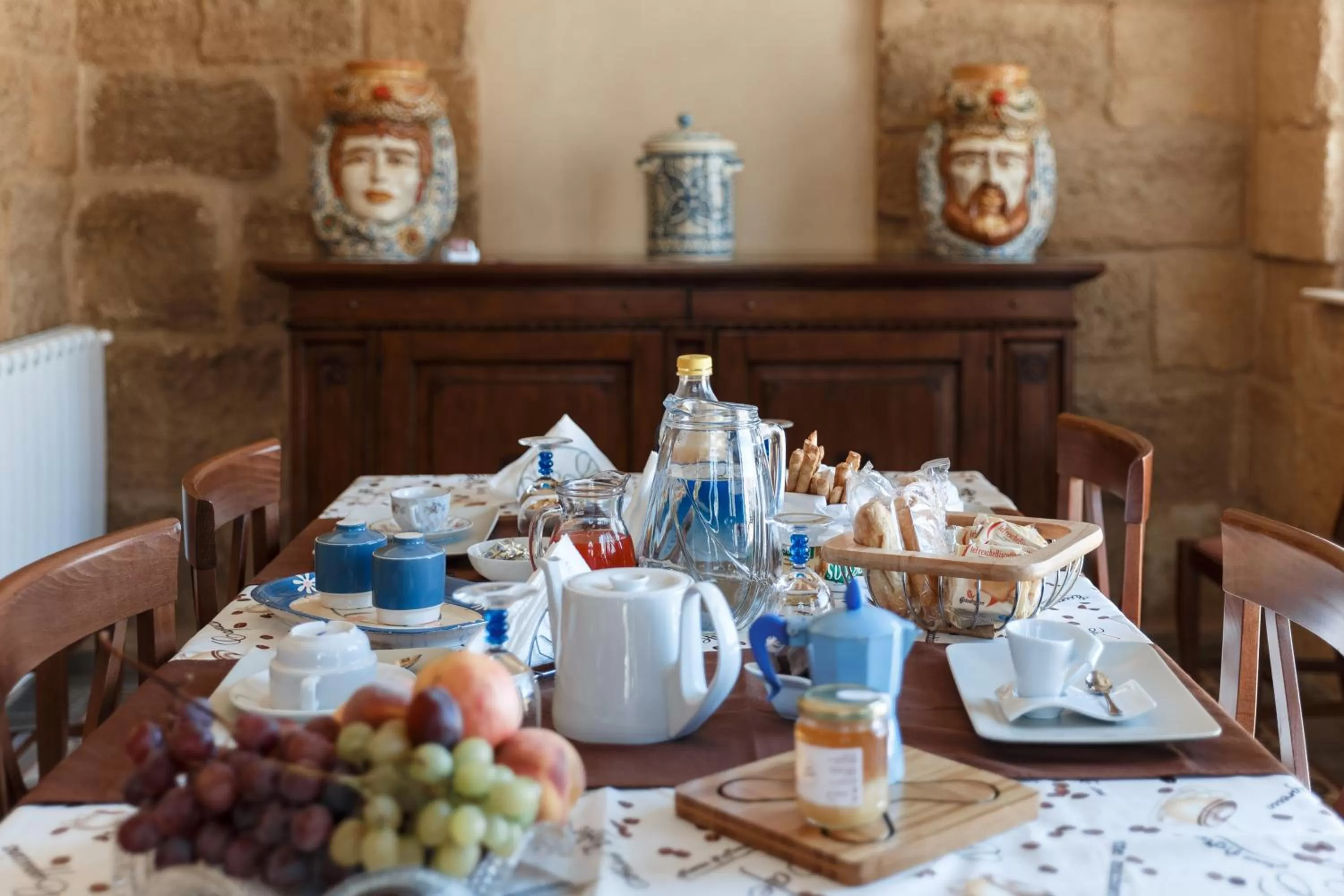 Communal lounge/ TV room in B&B Batarà - "La Terrazza del Centro"