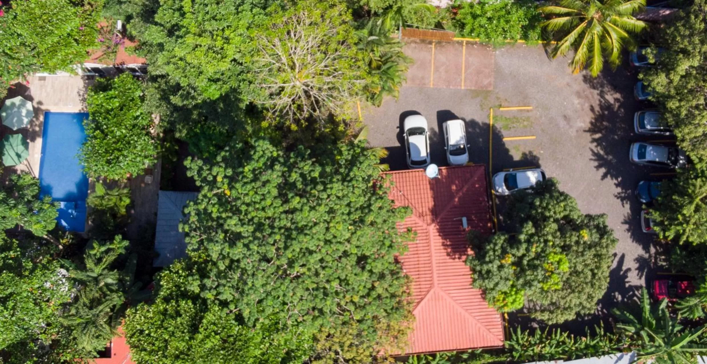 Property building in Jaco Lodge Quiet Place