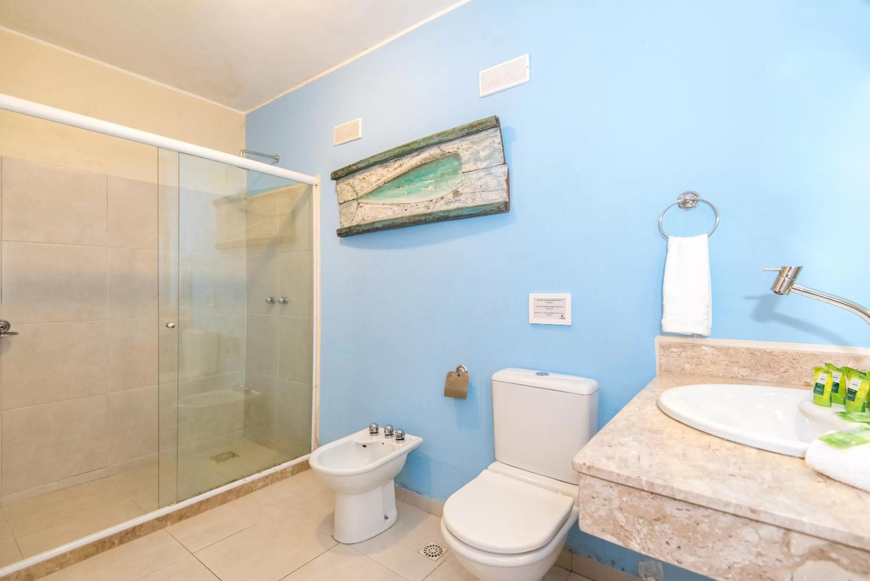 Bathroom in Pousada La Dolce Vita