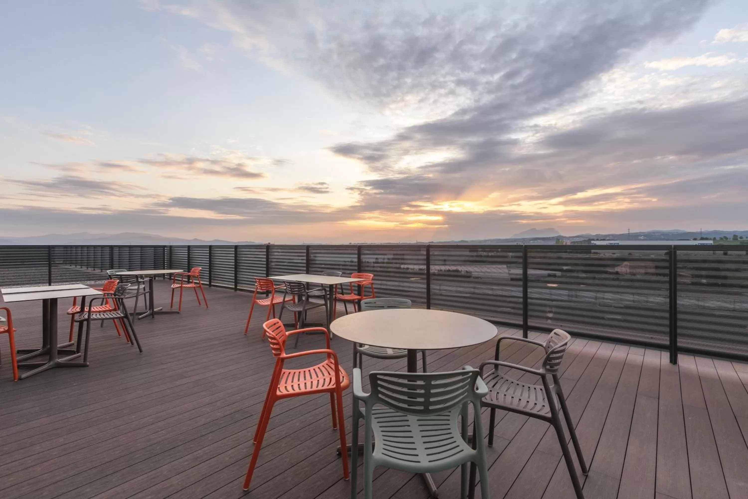 Solarium in Holiday Inn Barcelona - Sant Cugat by IHG