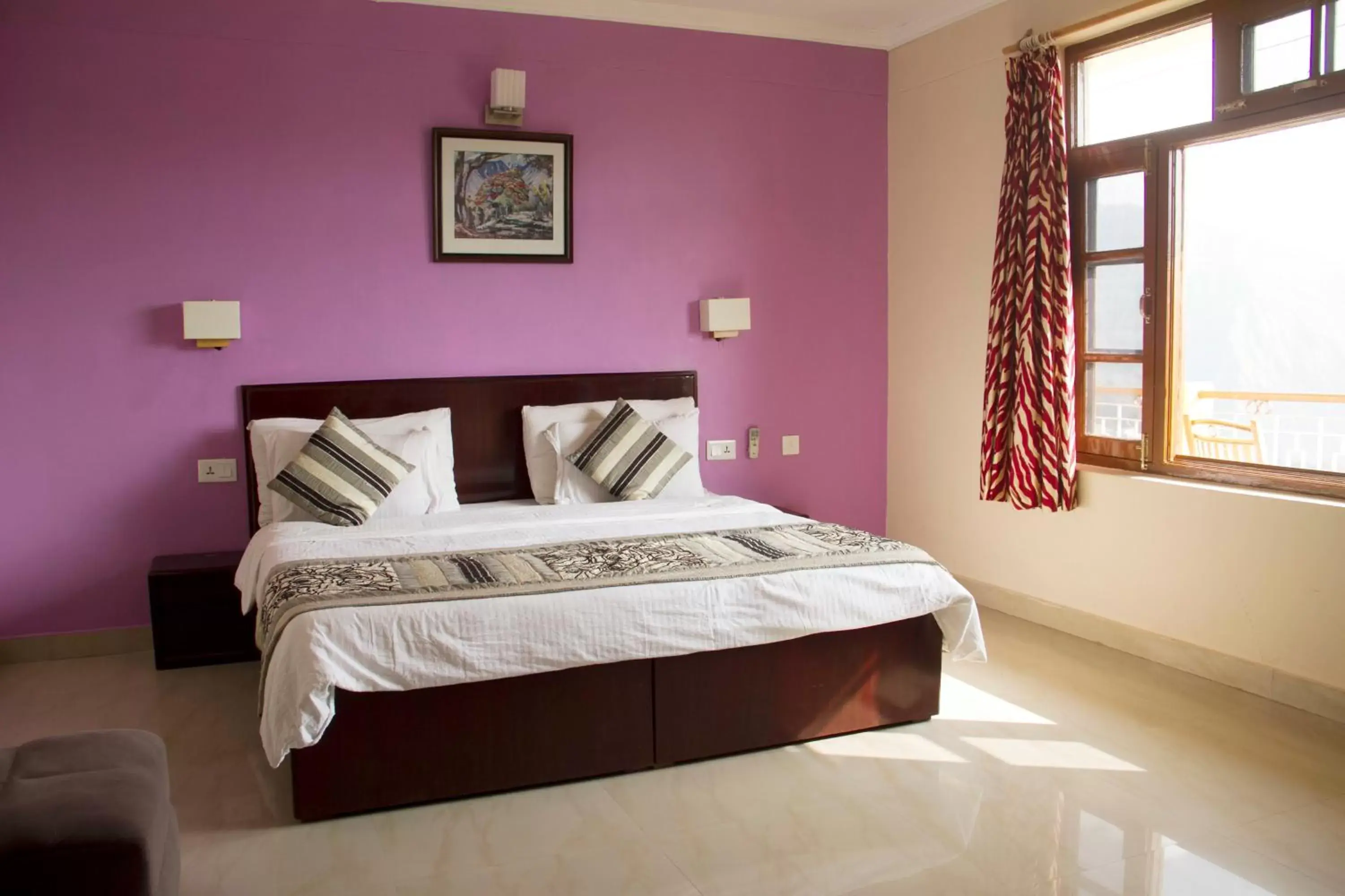 Deluxe Room in Green Hotel Deluxe Room in Green Hotel