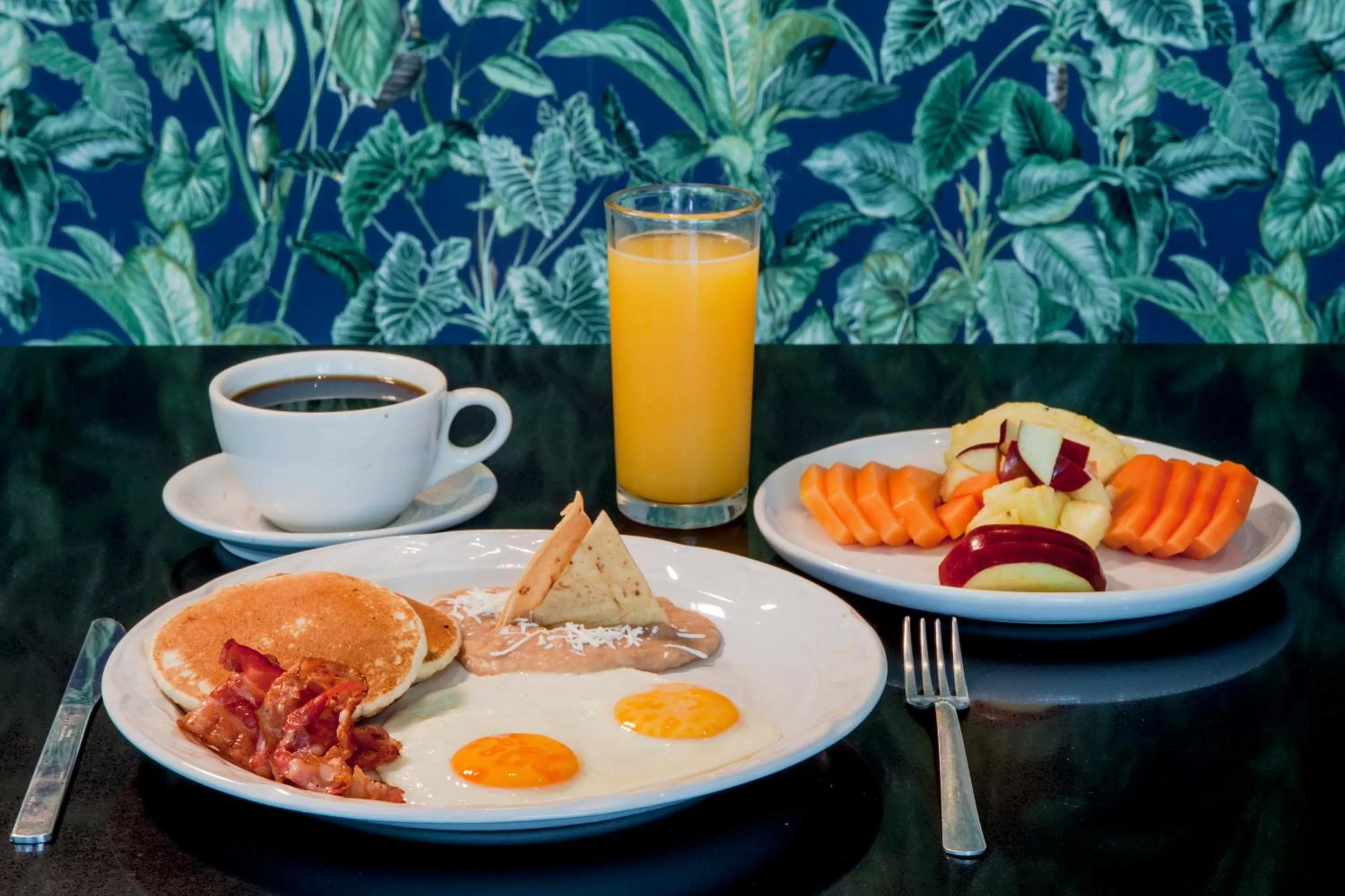 Restaurant/places to eat in InHouse Hotel Culiacán