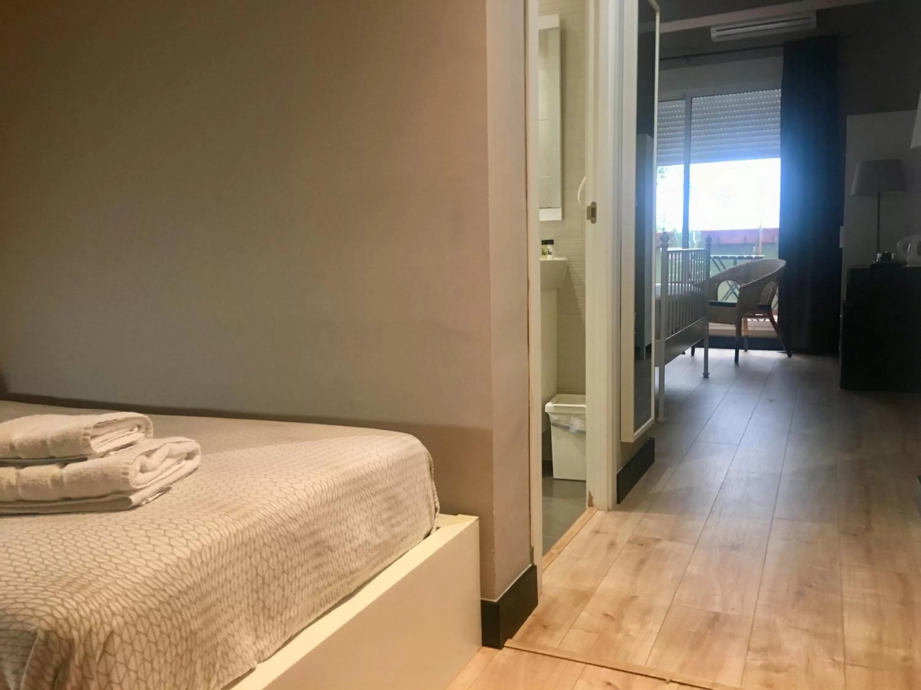 Patio, Bed in MD Modern Hotel - Jardines