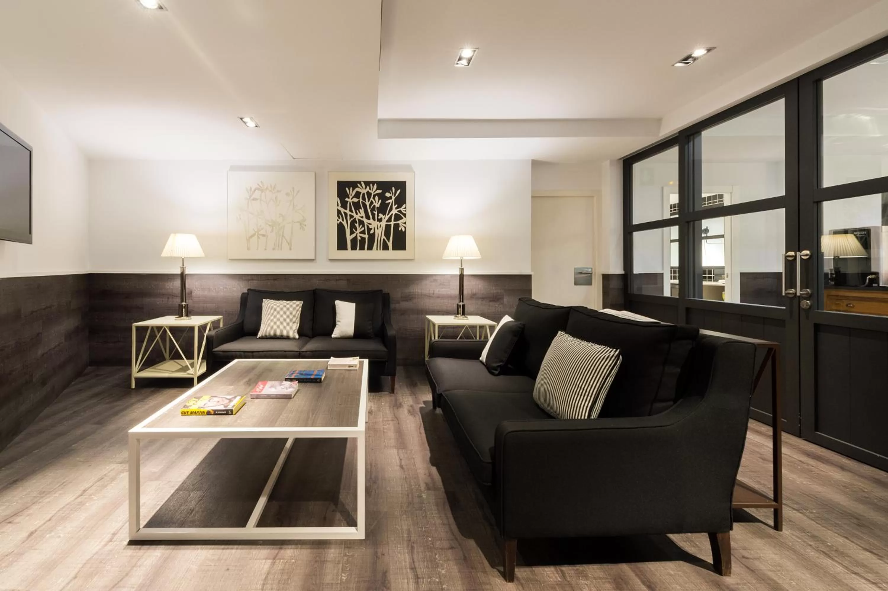 Communal lounge/ TV room in Paral·lel