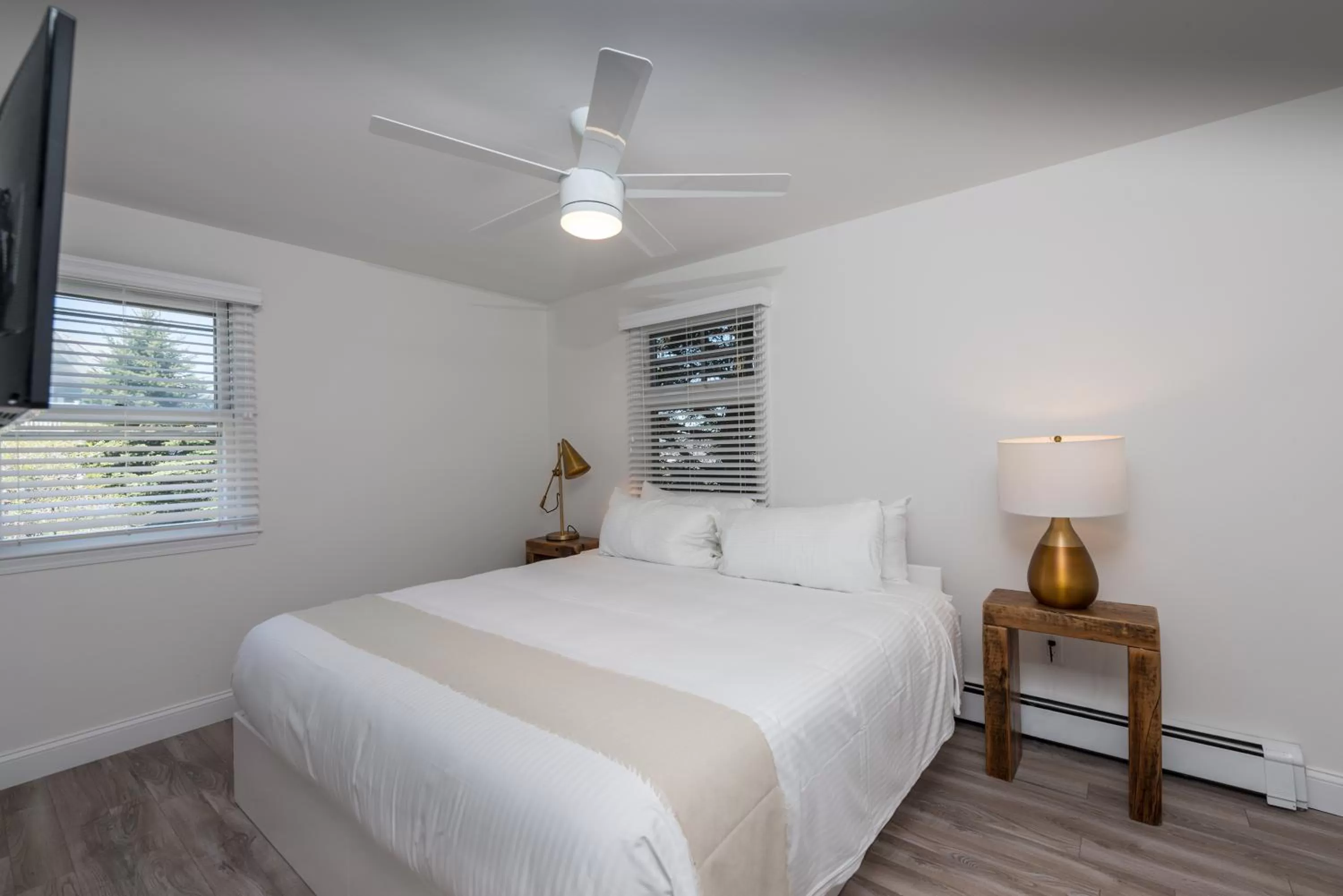 Bed in ViewPoint Hotel