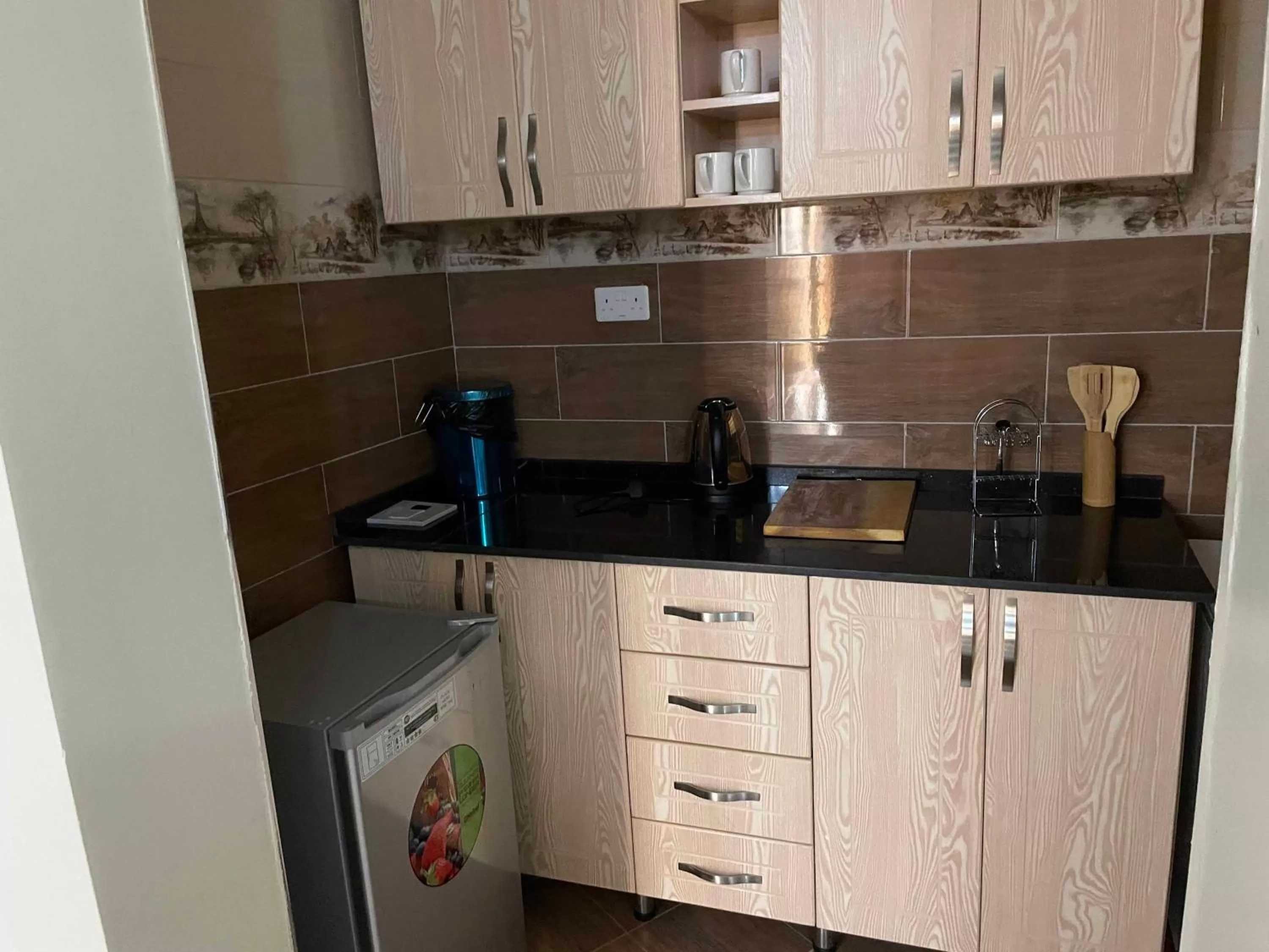 Kitchen or kitchenette, Kitchen/Kitchenette in Jaffa Suites