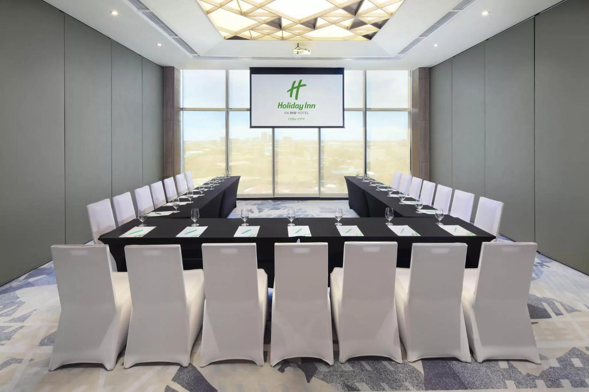 Meeting/conference room in Holiday Inn Cebu City by IHG
