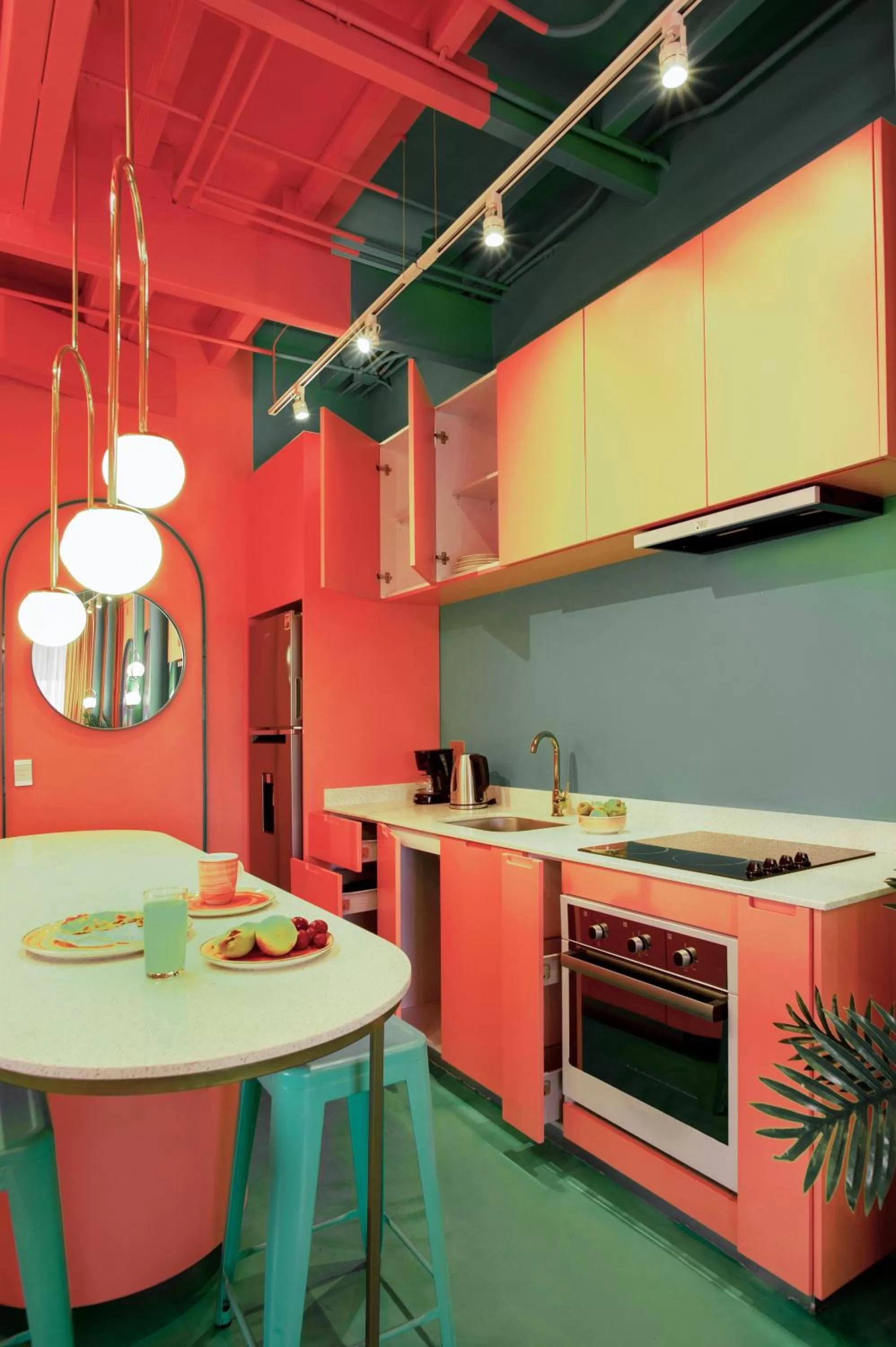 Kitchen or kitchenette in Hemma Bogotá Country Luxury Suites Hotel