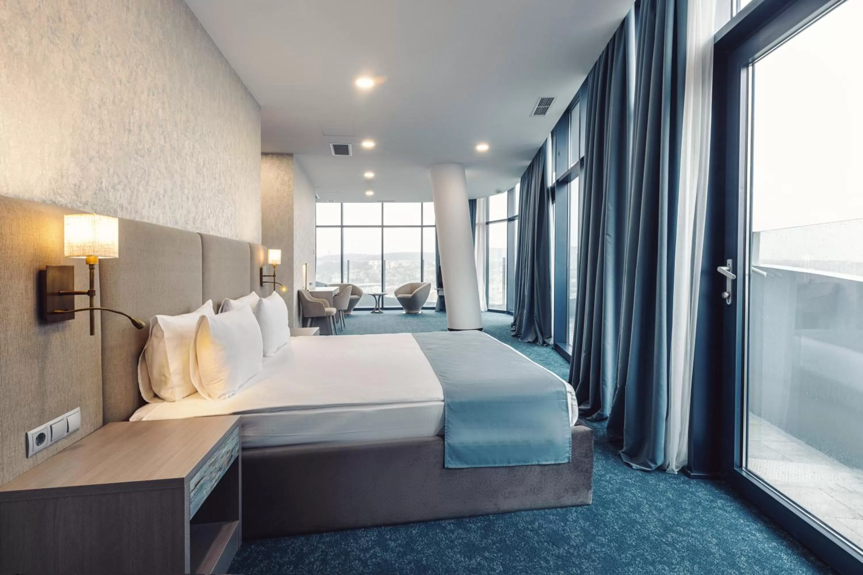 Bed in Meta Business Hotel By King David