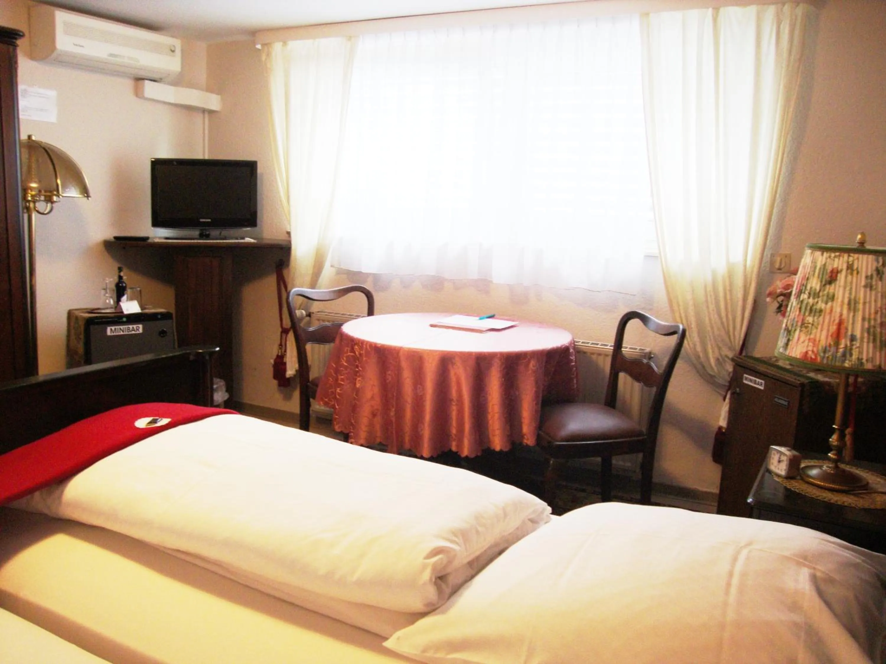 Photo of the whole room, Bed in Haus Mooren, Hotel Garni