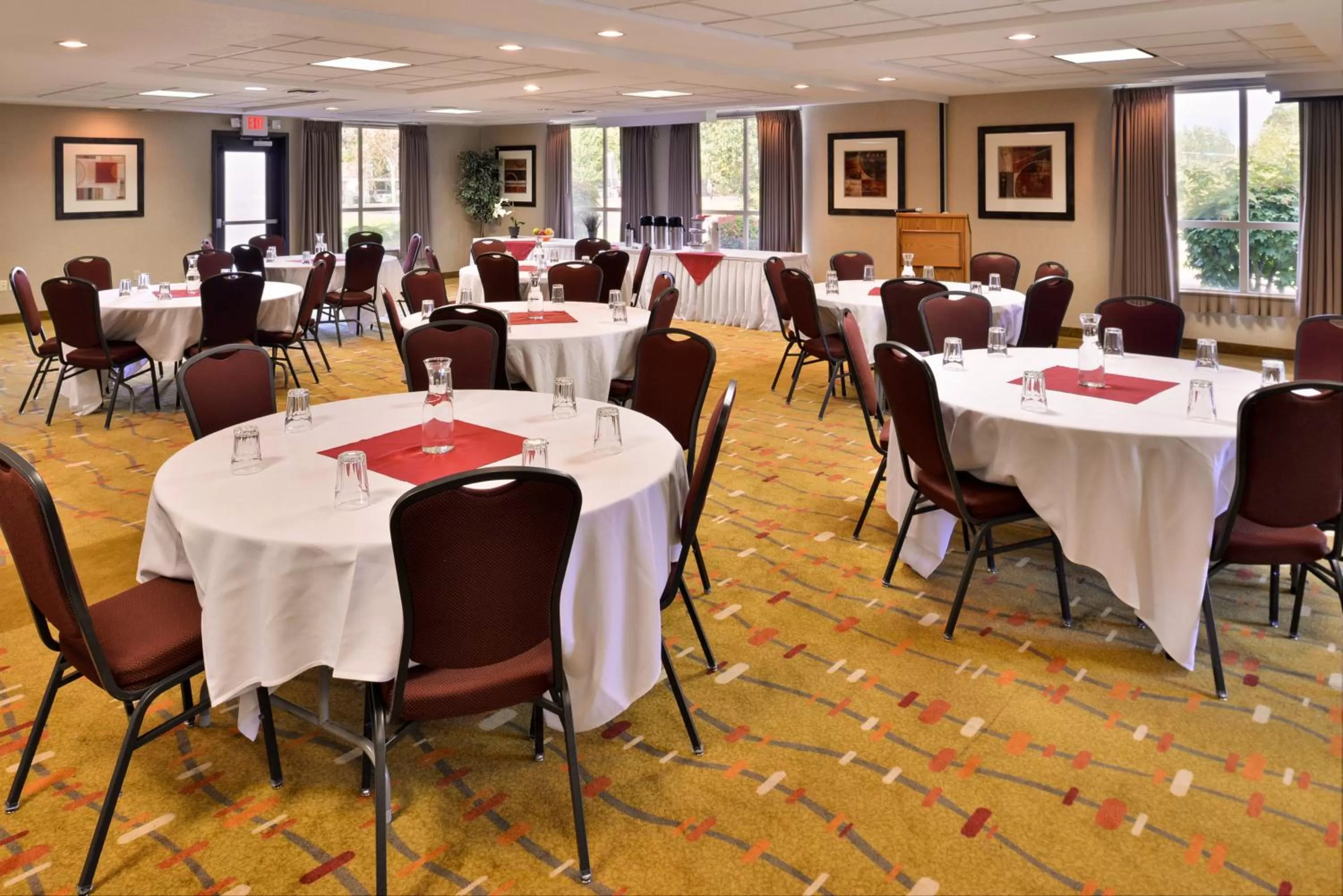 Meeting/conference room in Holiday Inn Express & Suites Albany by IHG