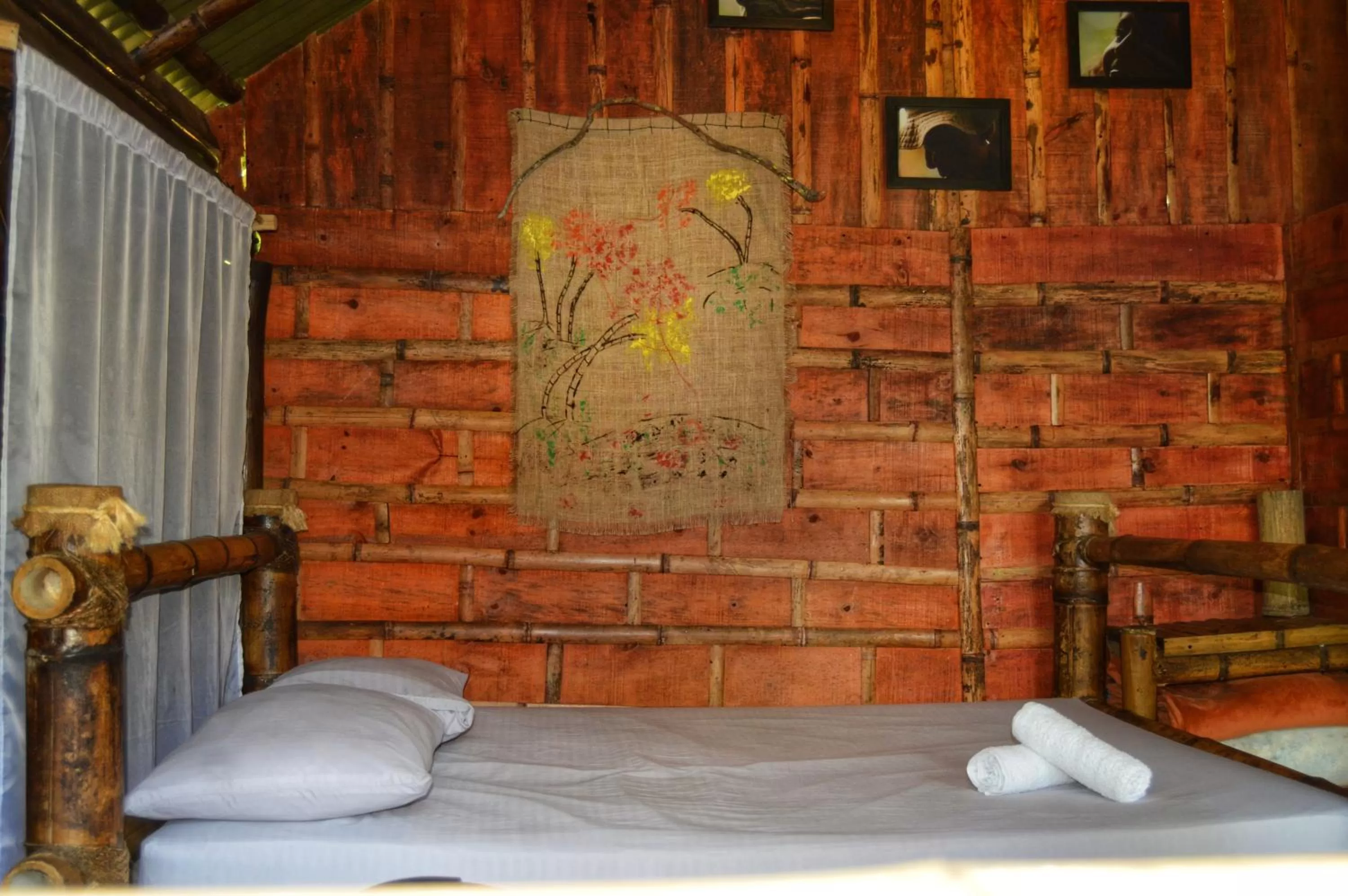 Bedroom, Bed in Cabañas Rústicas El Viejo Tambo By Rotamundos