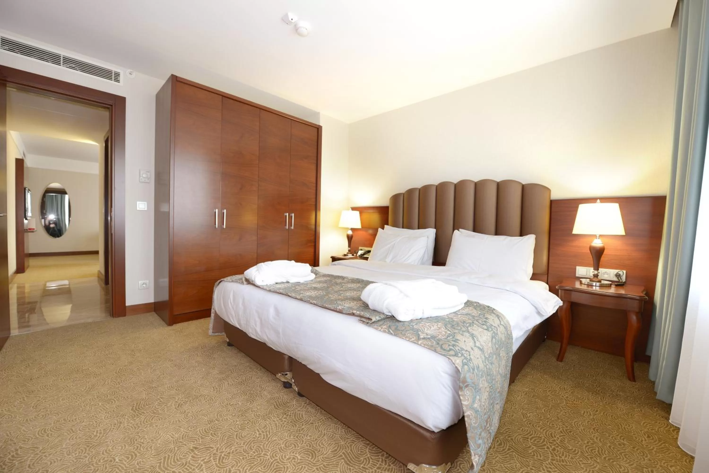 Bedroom in Ramada Plaza Altin Kayisi Hotel