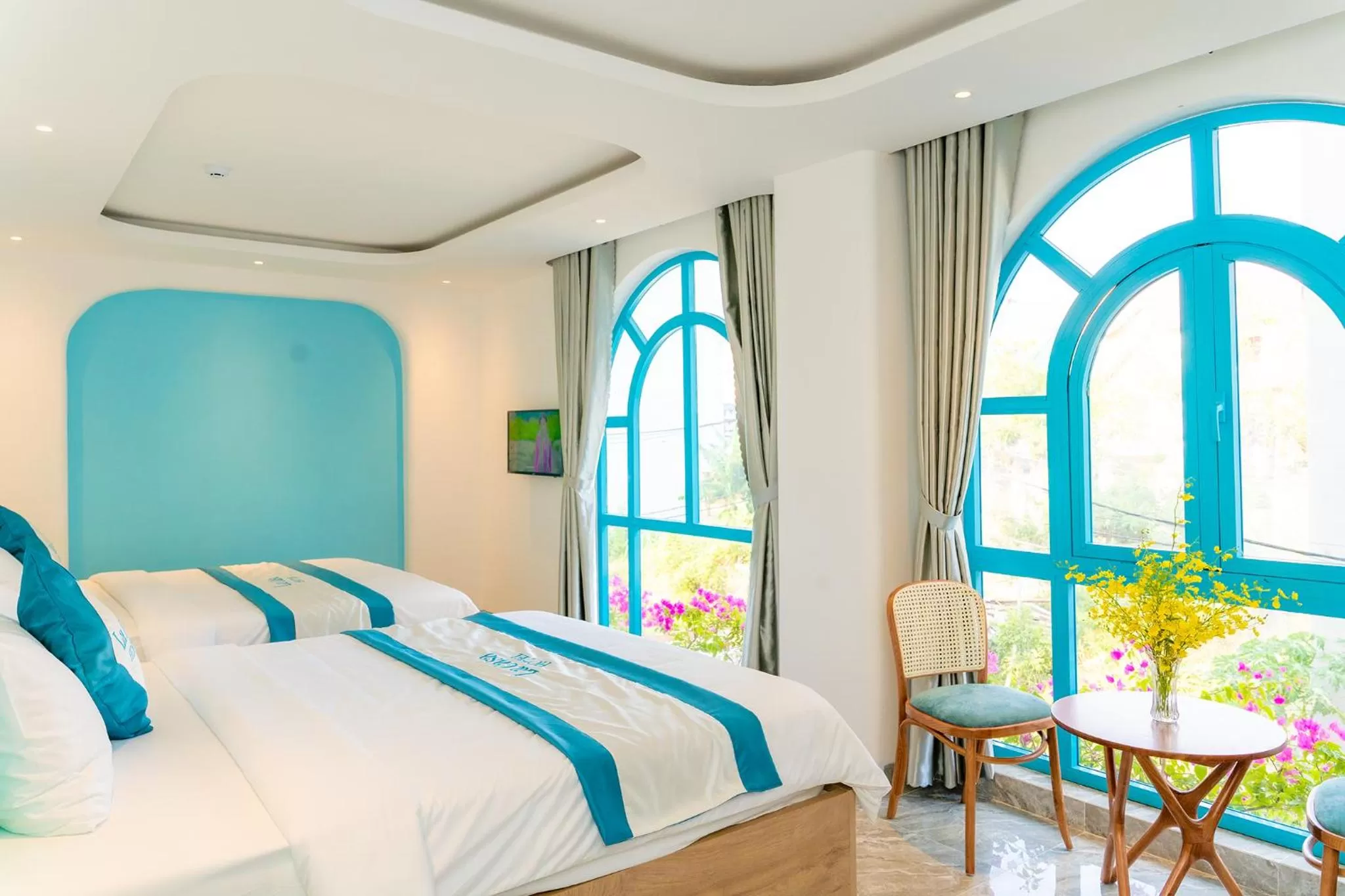 Photo of the whole room, Bed in La Casa Boutique Hotel