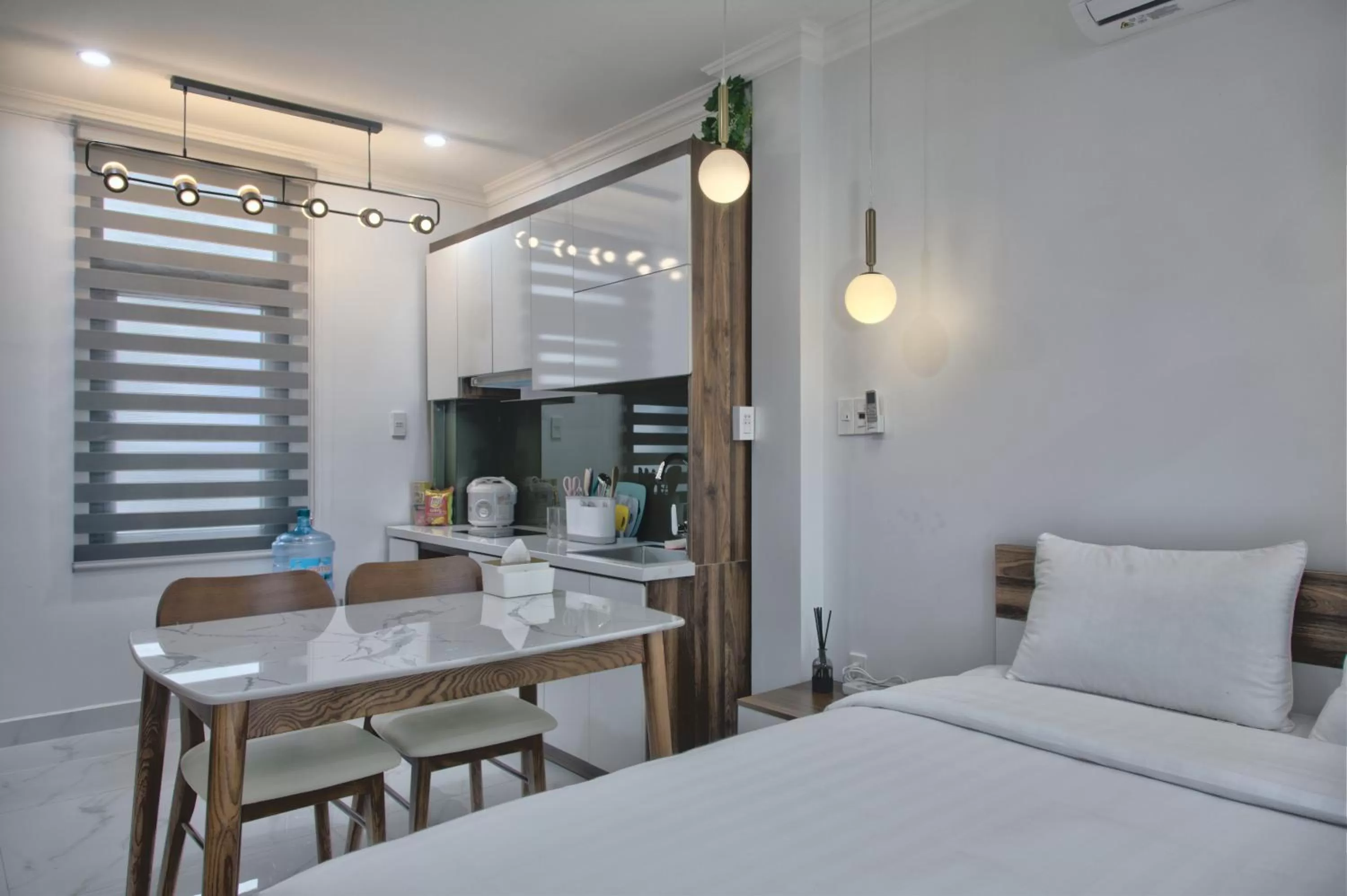 Dining area in The Flamboyant #StayWork Vinhomes Marina