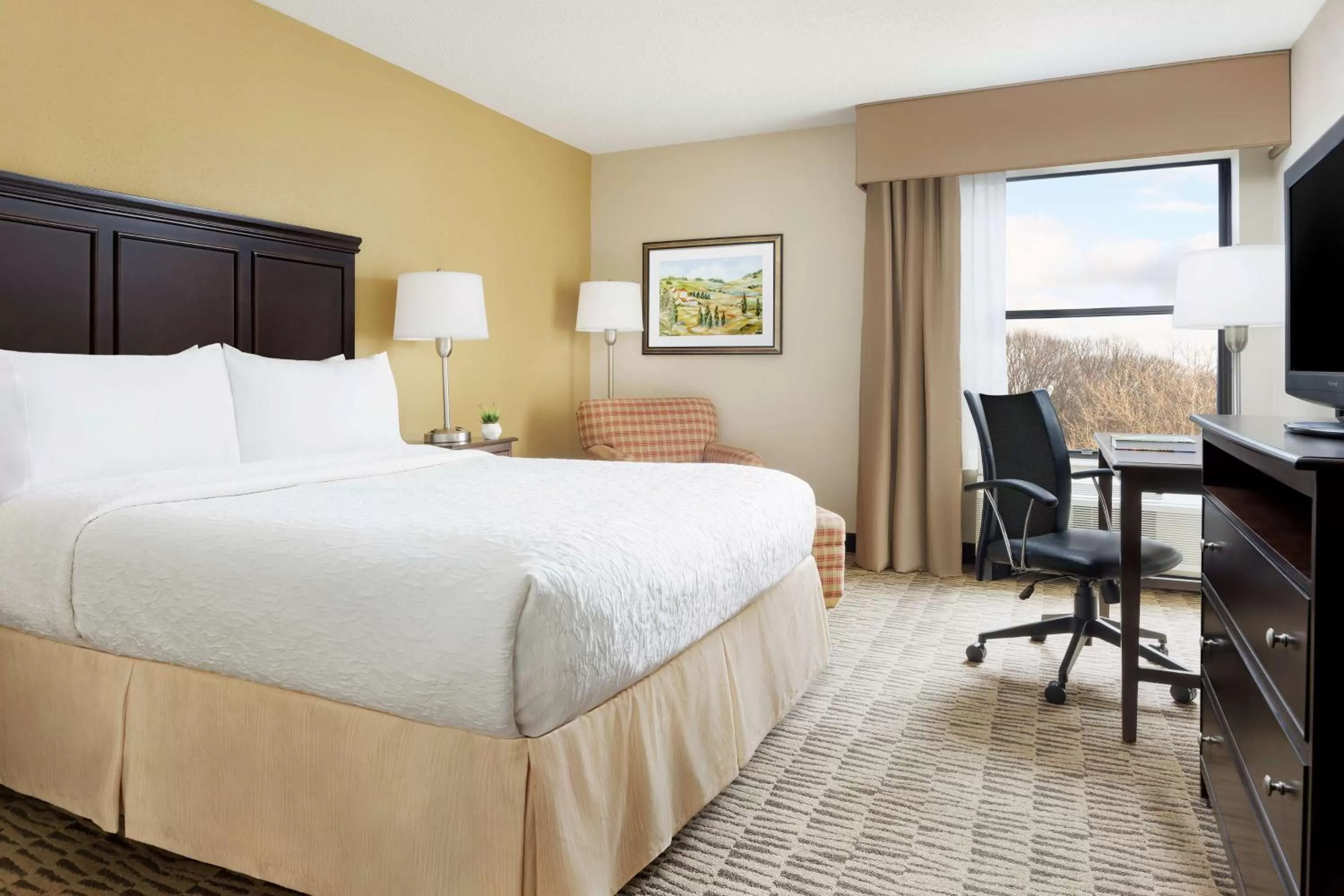 Bedroom, Bed in Countryside Inn Jackson