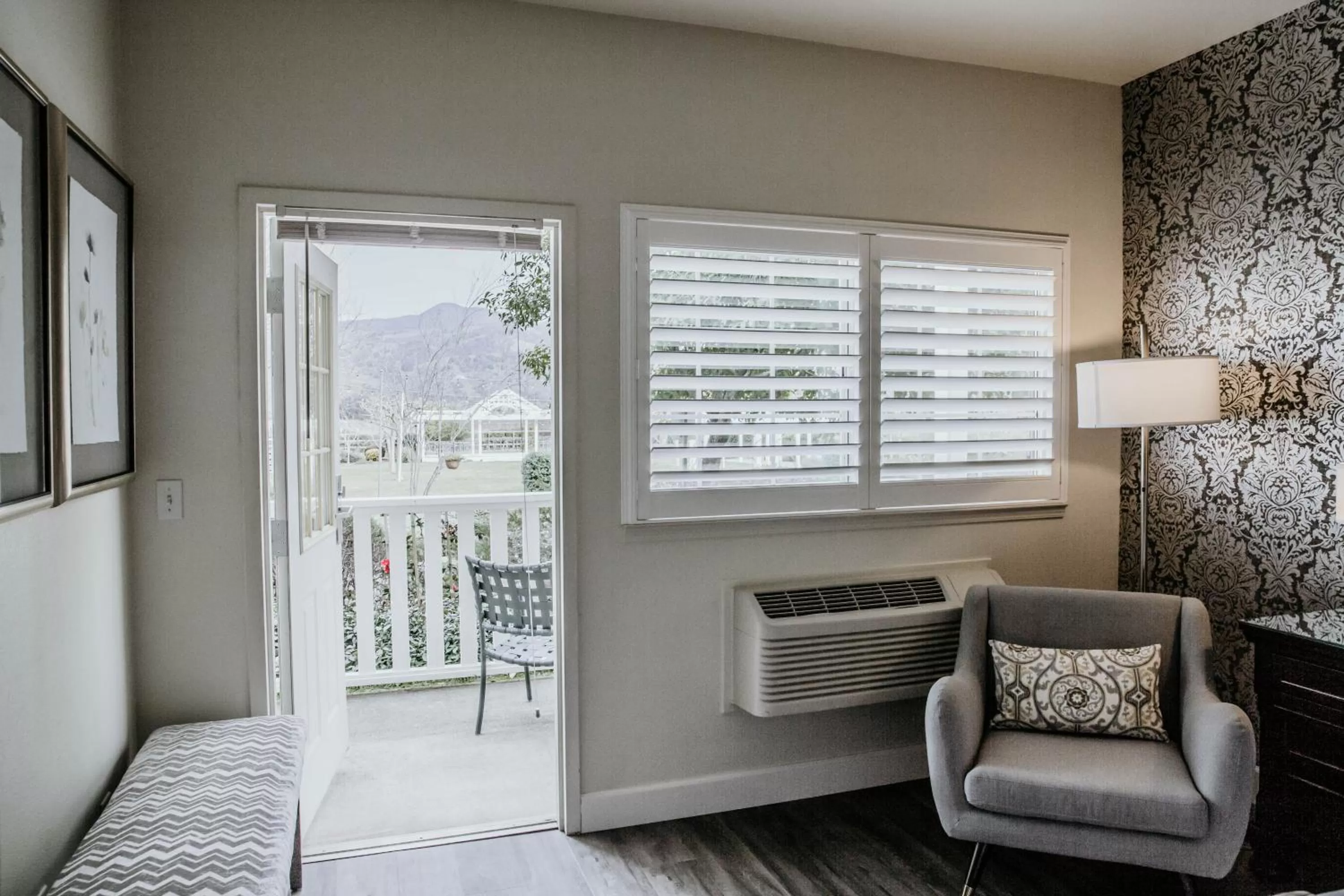 Balcony/Terrace in Geyserville Inn