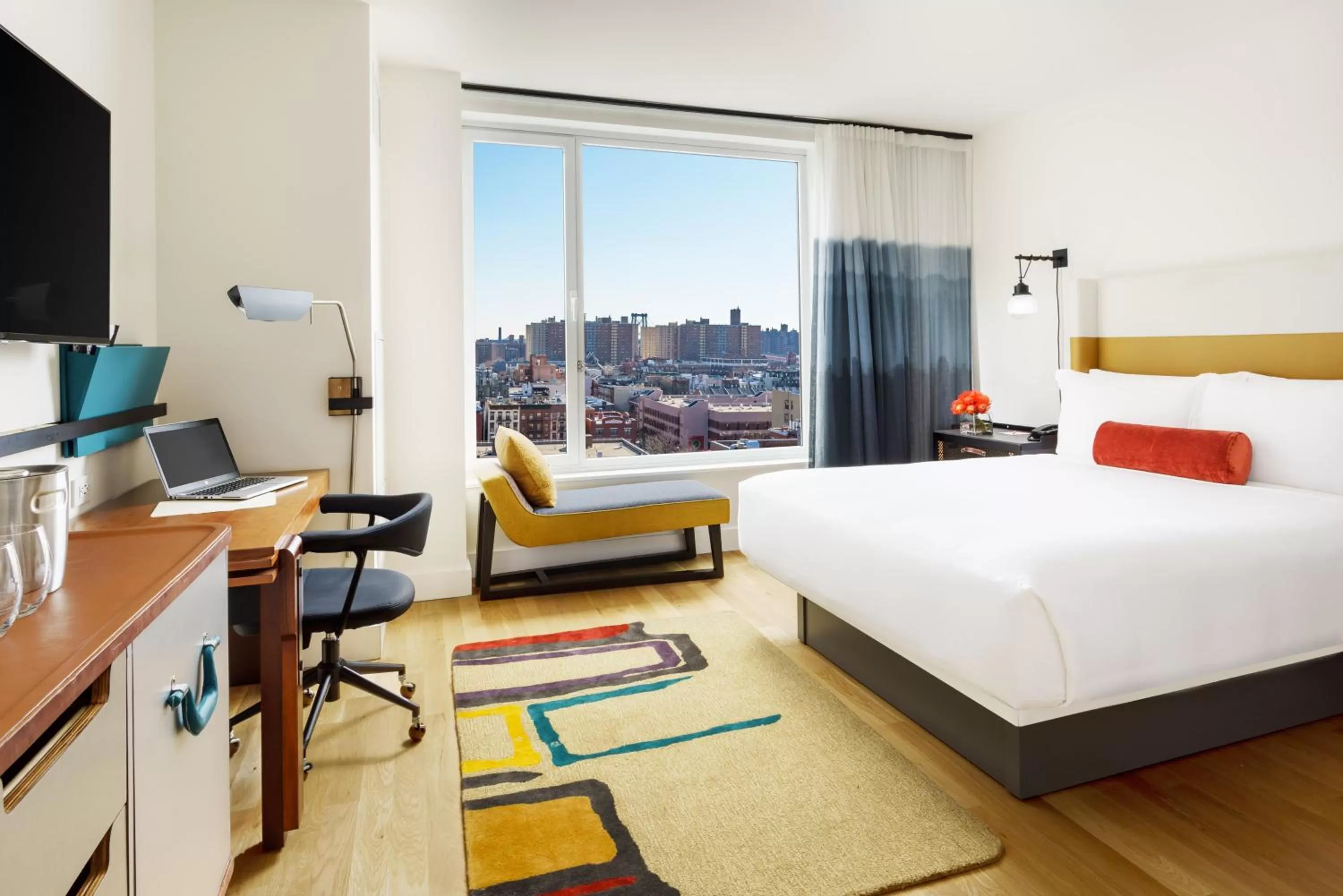 Photo of the whole room, Bed in Hotel Indigo Lower East Side New York by IHG