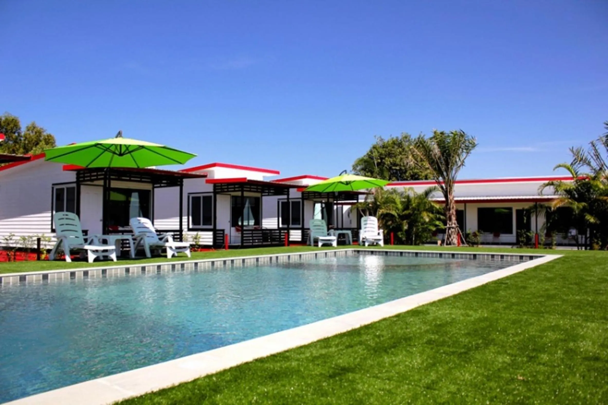 Swimming pool in Cape Go Resort