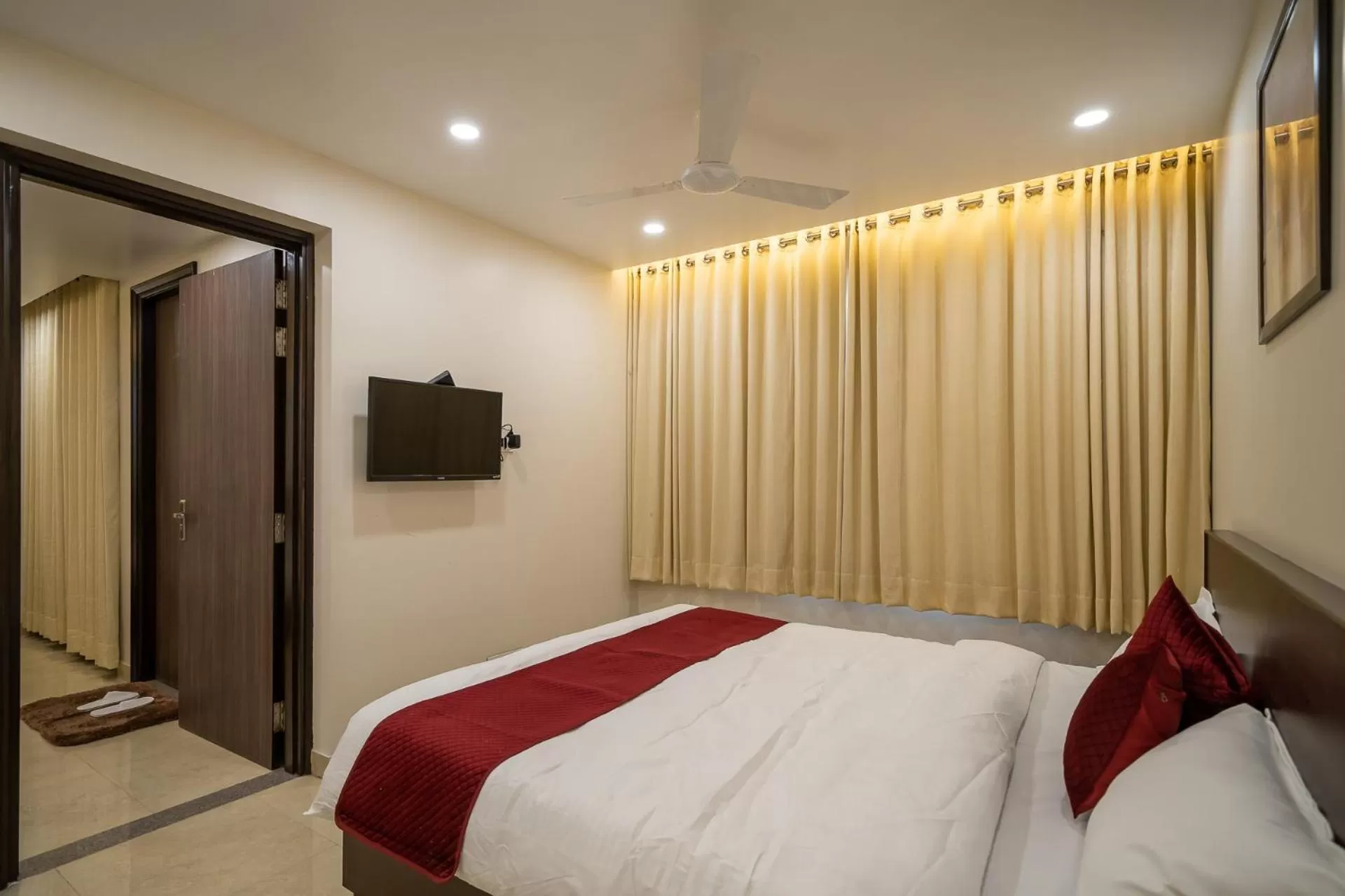 Bed in Sheerha Royal Residency-Near Jaipur Airport